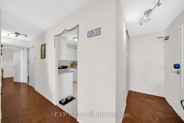 475 Laurier Ave #1002, Ottawa 4