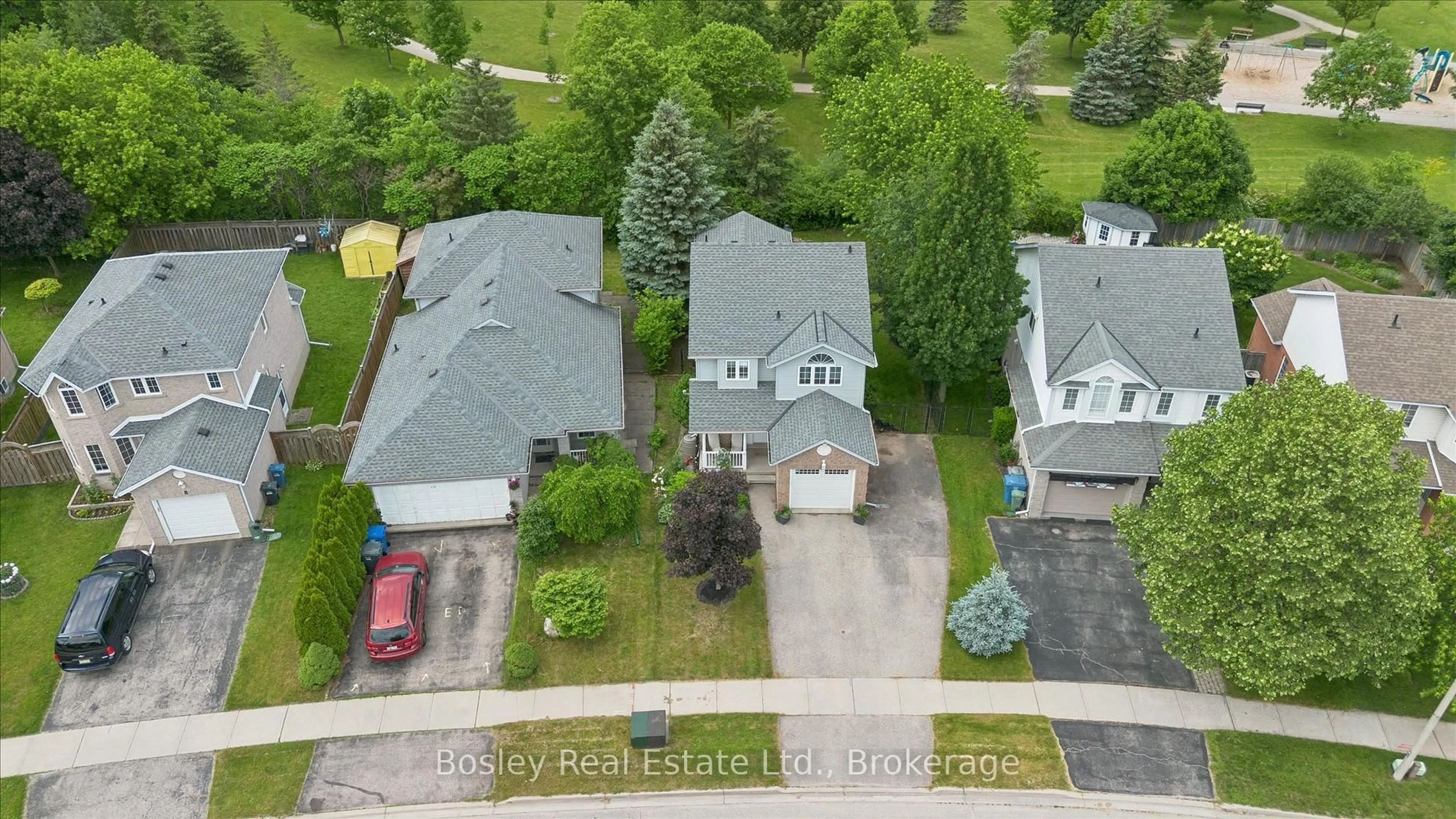 A pic from outside/outdoor area/front of a property/back of a property/a pic from drone, street for 12 Deerpath Dr, Guelph Ontario N1K 1T9