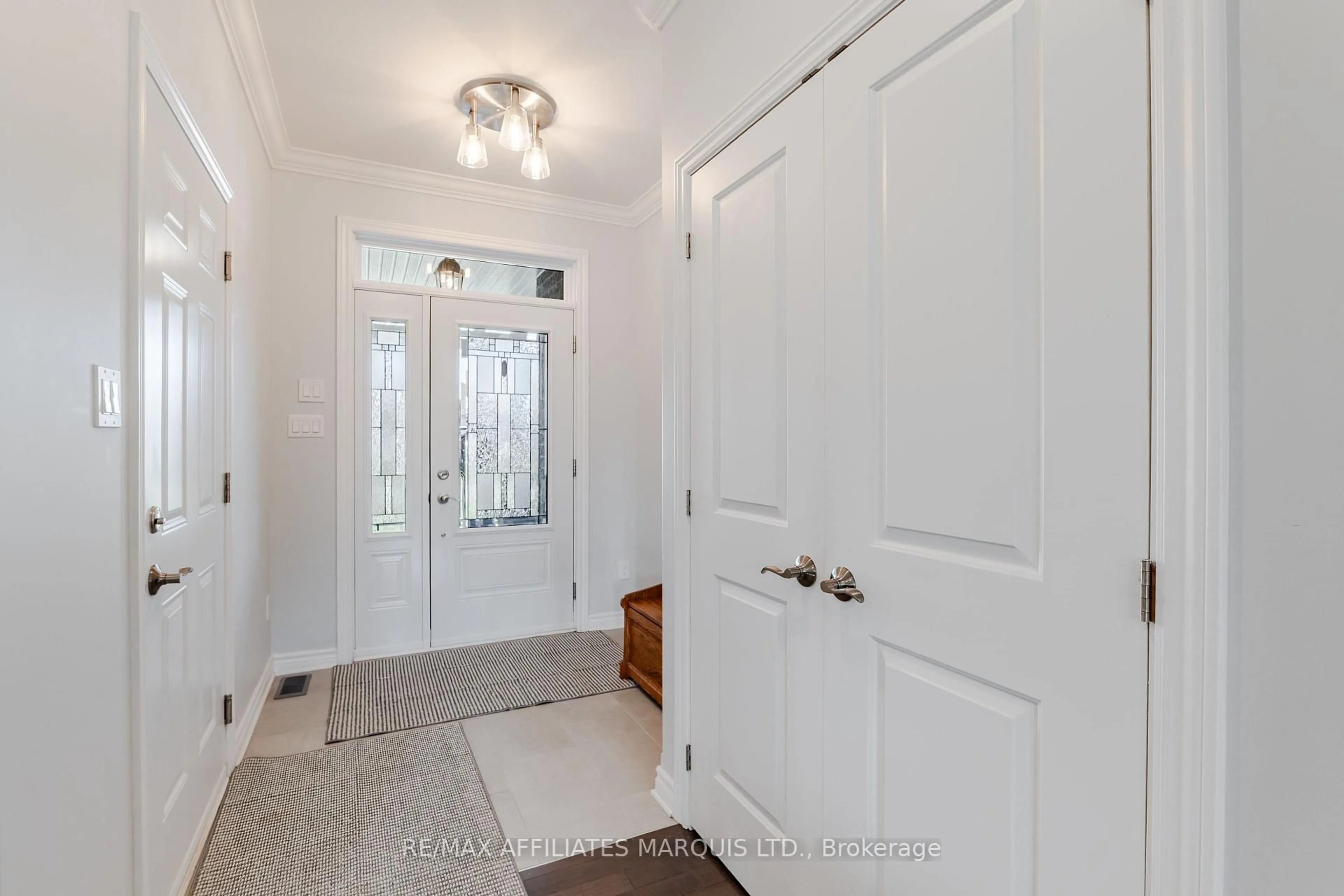 Indoor entryway for 18 Hilda St, South Stormont Ontario K0C 1P0