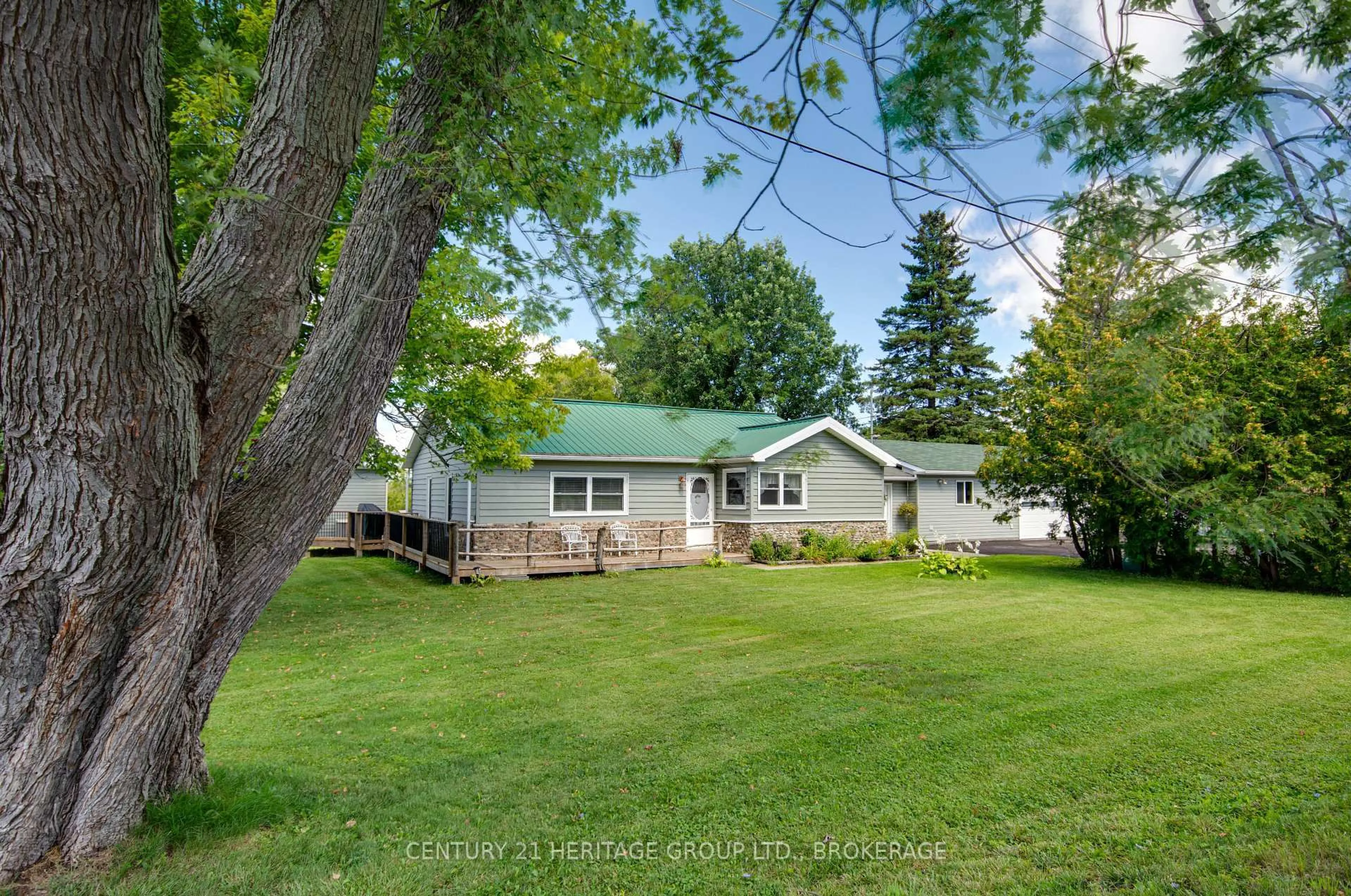 A pic from outside/outdoor area/front of a property/back of a property/a pic from drone, water/lake/river/ocean view for 492 Kingston Mills Rd, Kingston Ontario K7L 5H6