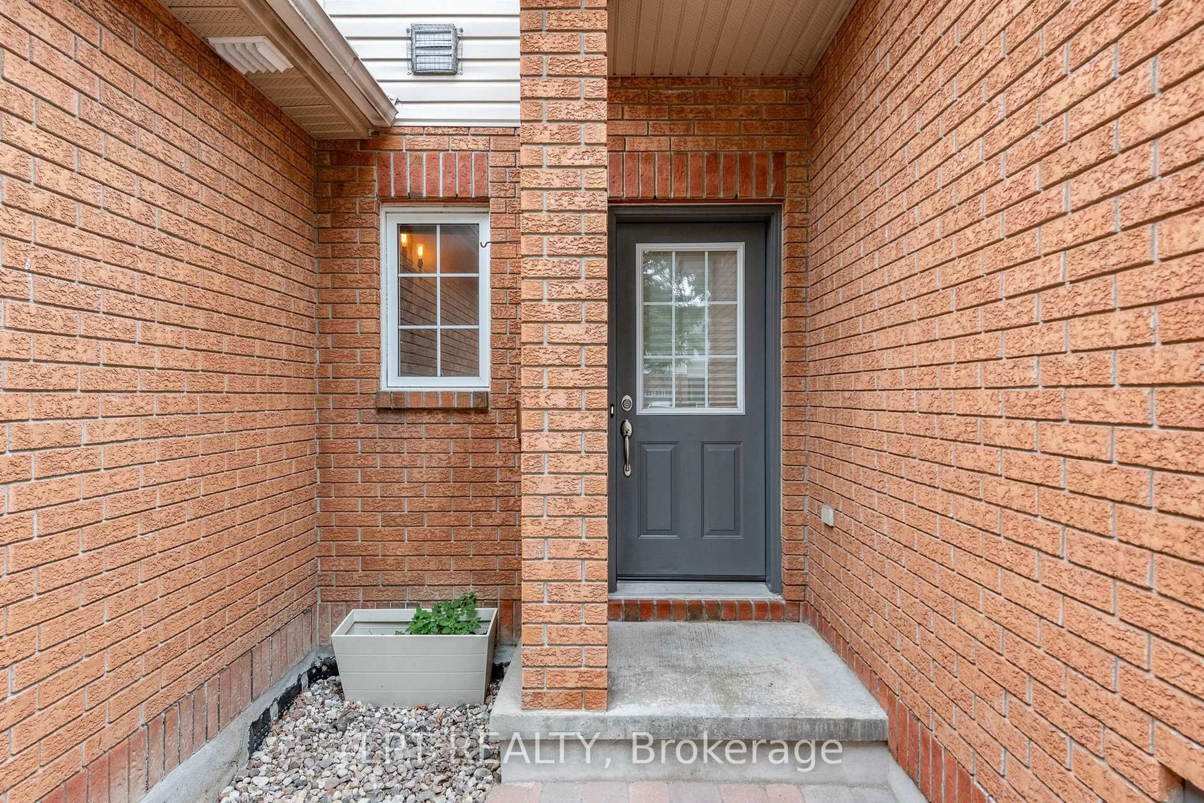 Home with brick exterior material, street for 61 Tobermory Cres, Ottawa Ontario K2K 3M4