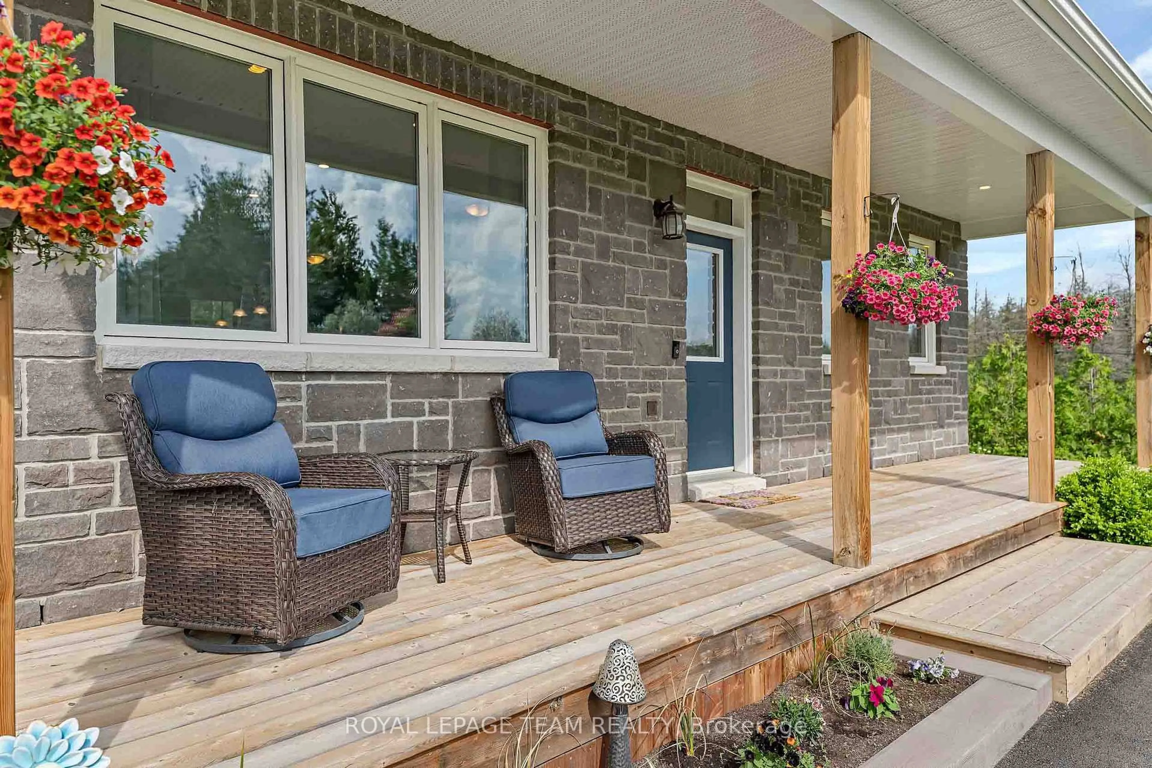 Patio, unknown for 101 Stirling Cres, North Grenville Ontario K0G 1J0