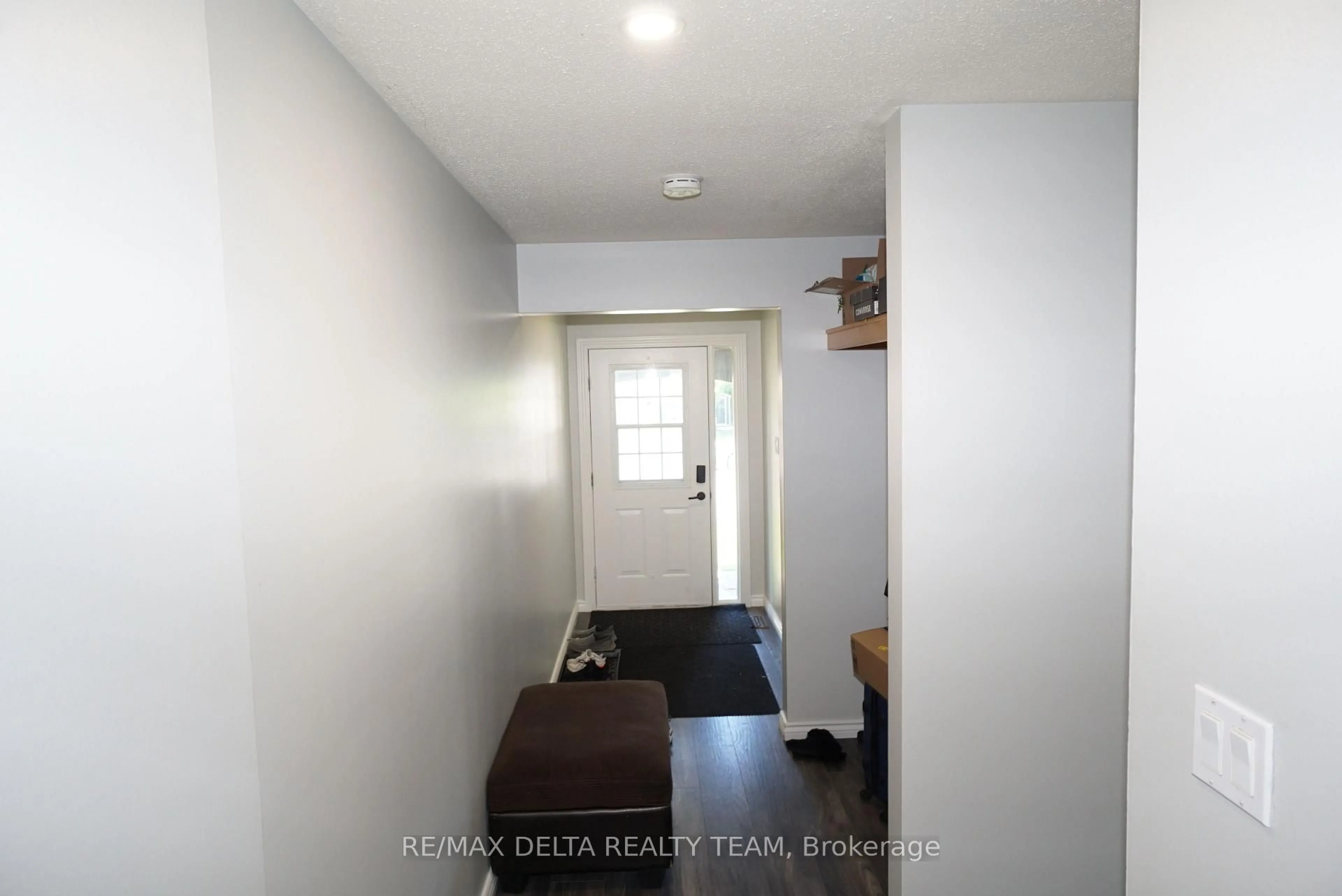 A pic of a room for 24 Raftus Sq, Ottawa Ontario K2J 1J3