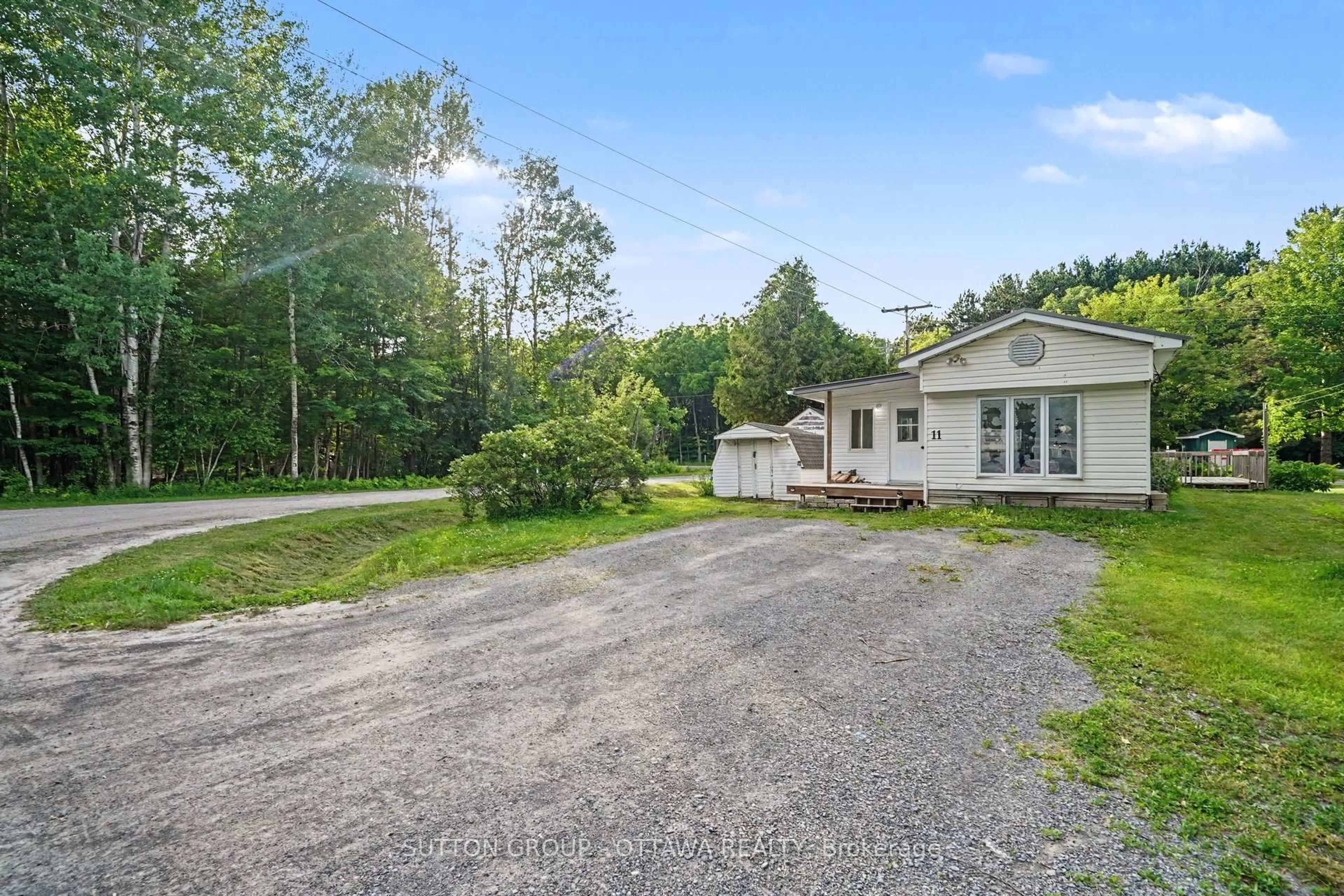 A pic from outside/outdoor area/front of a property/back of a property/a pic from drone, unknown for 1210 St Felix Rd #11, Clarence-Rockland Ontario K0A 2A0