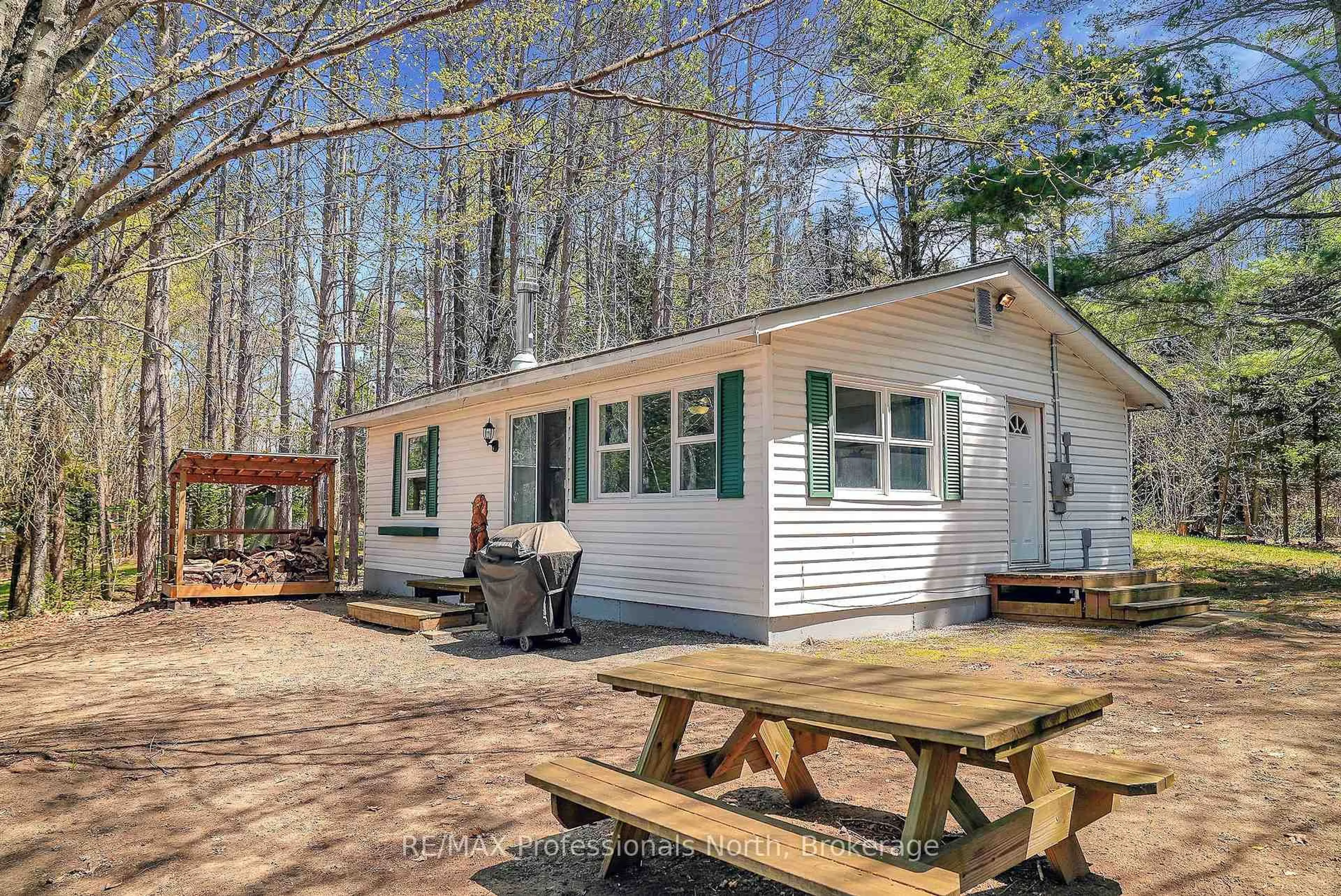 Patio, unknown for 1130 Fader Dr, Algonquin Highlands Ontario K0M 1S0