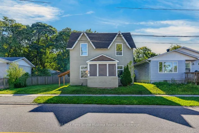 5 Wakefield St, Parry Sound 2