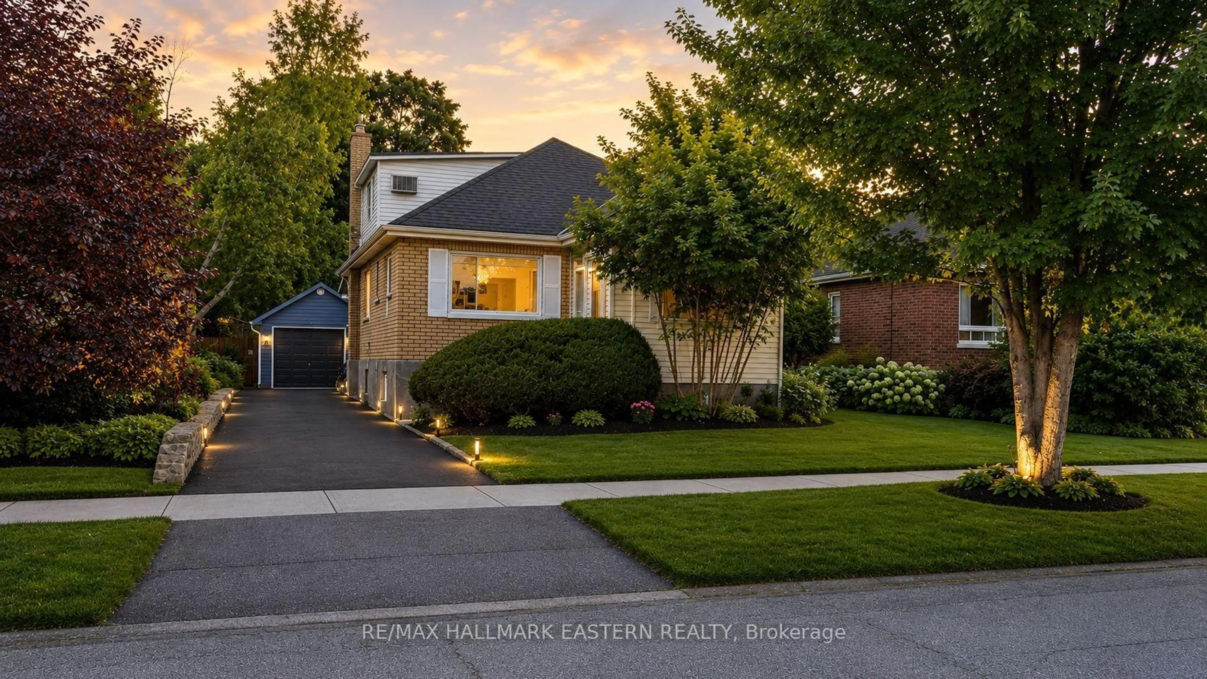 Home with brick exterior material, street for 599 Donegal St, Peterborough Ontario K9H 4M3