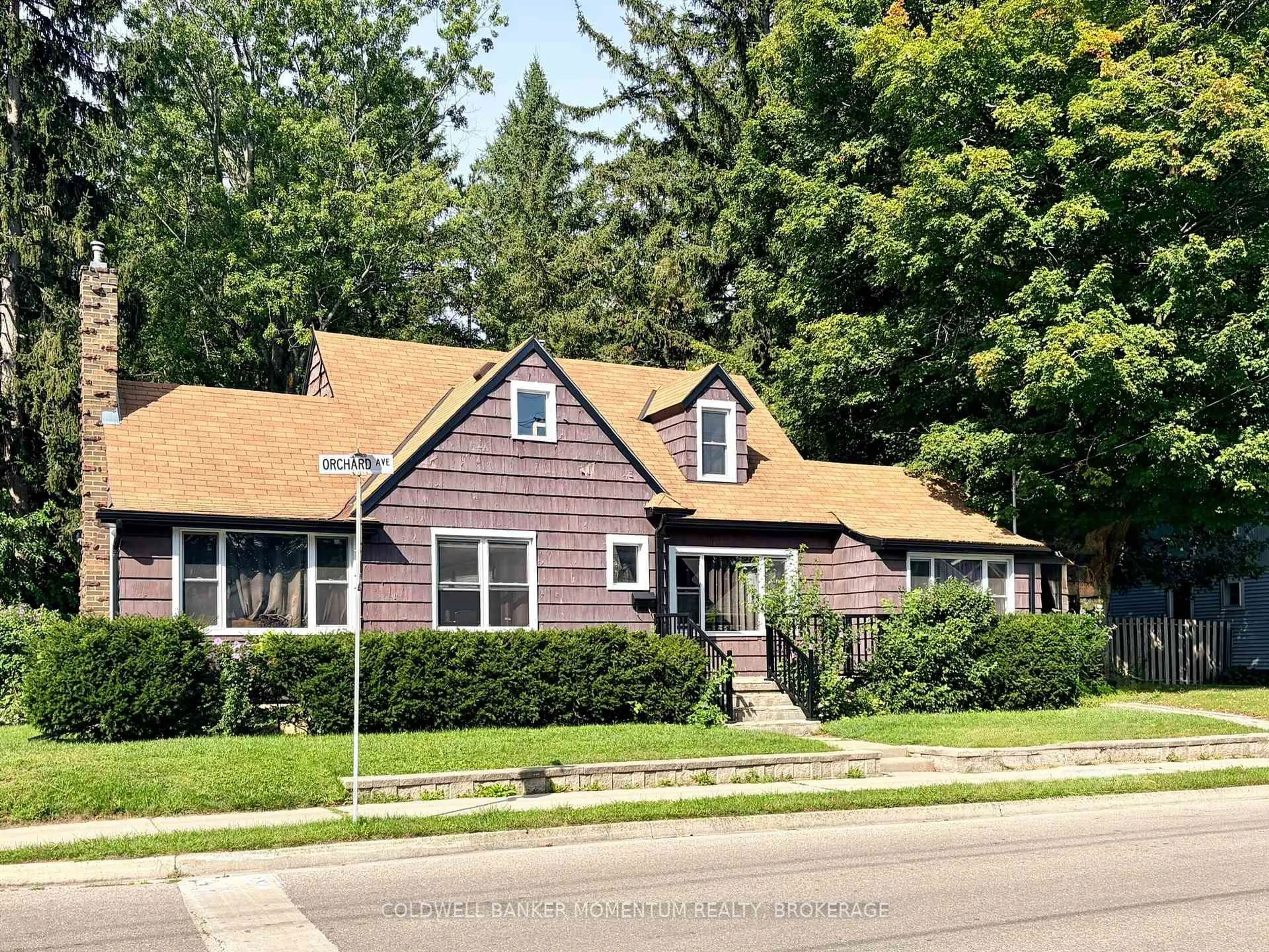 Home with vinyl exterior material, street for 96 Orchard Ave, Norfolk Ontario N3Y 3H1