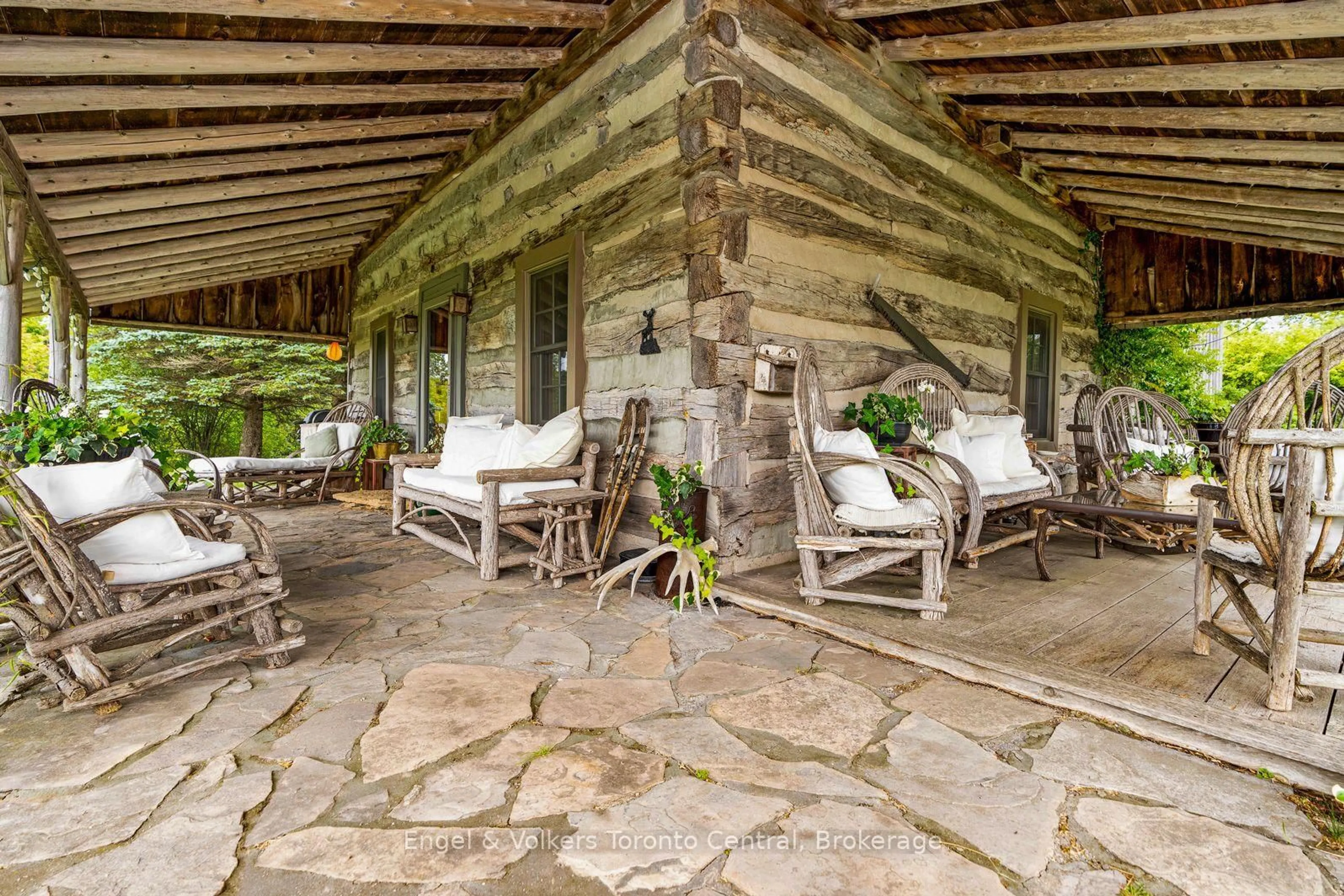 Patio, unknown for 317343 3rd Line, Meaford Ontario N4L 1W7