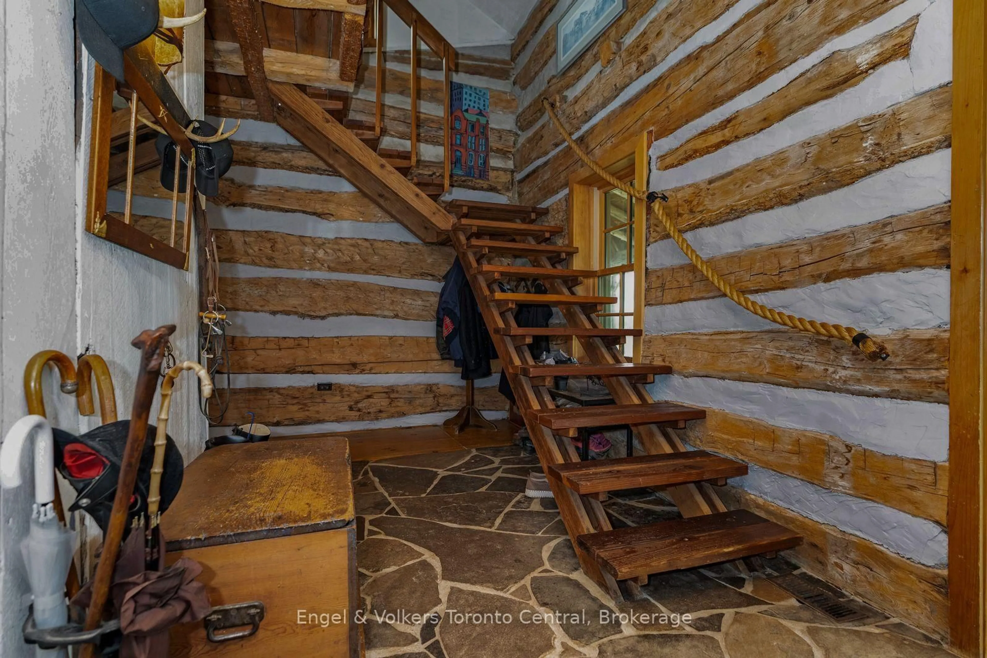 Stairs for 317343 3rd Line, Meaford Ontario N4L 1W7