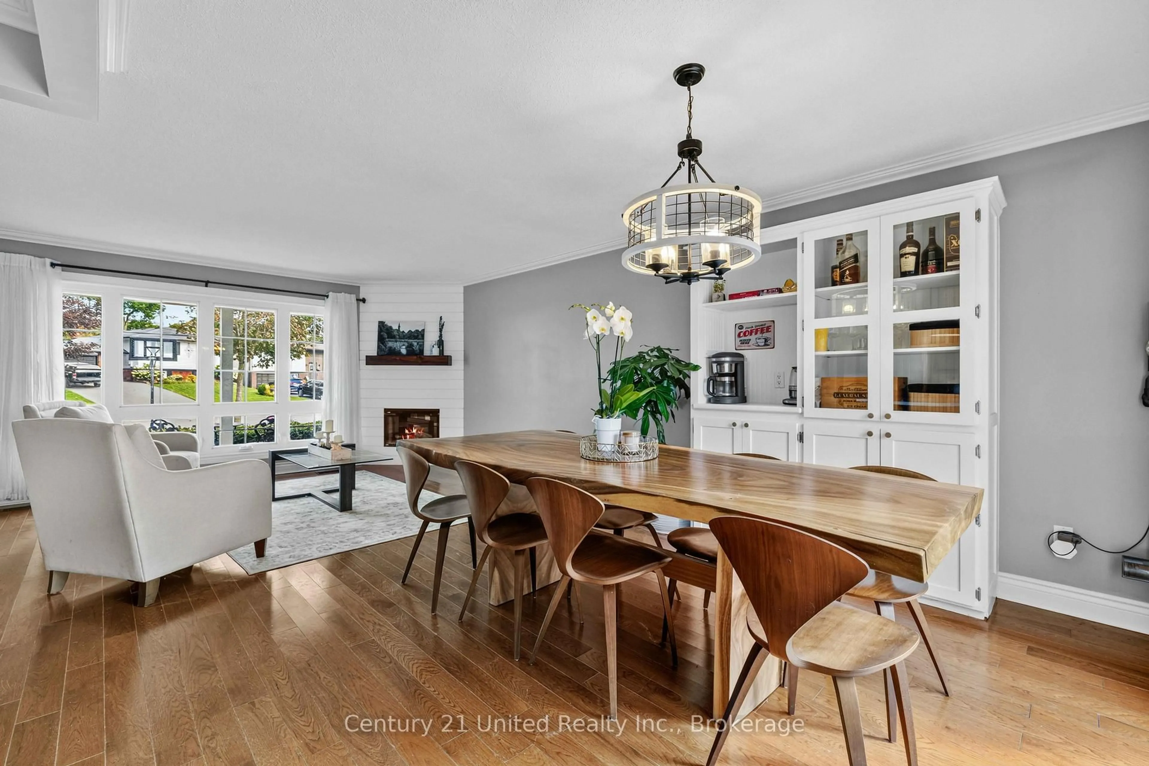 Dining room, unknown for 15 Lakefield Crt, Selwyn Ontario K0L 2H0