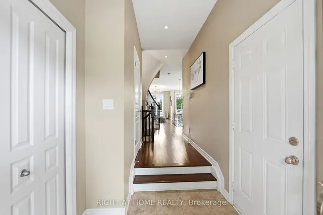 599 Remnor Ave, Ottawa 5
