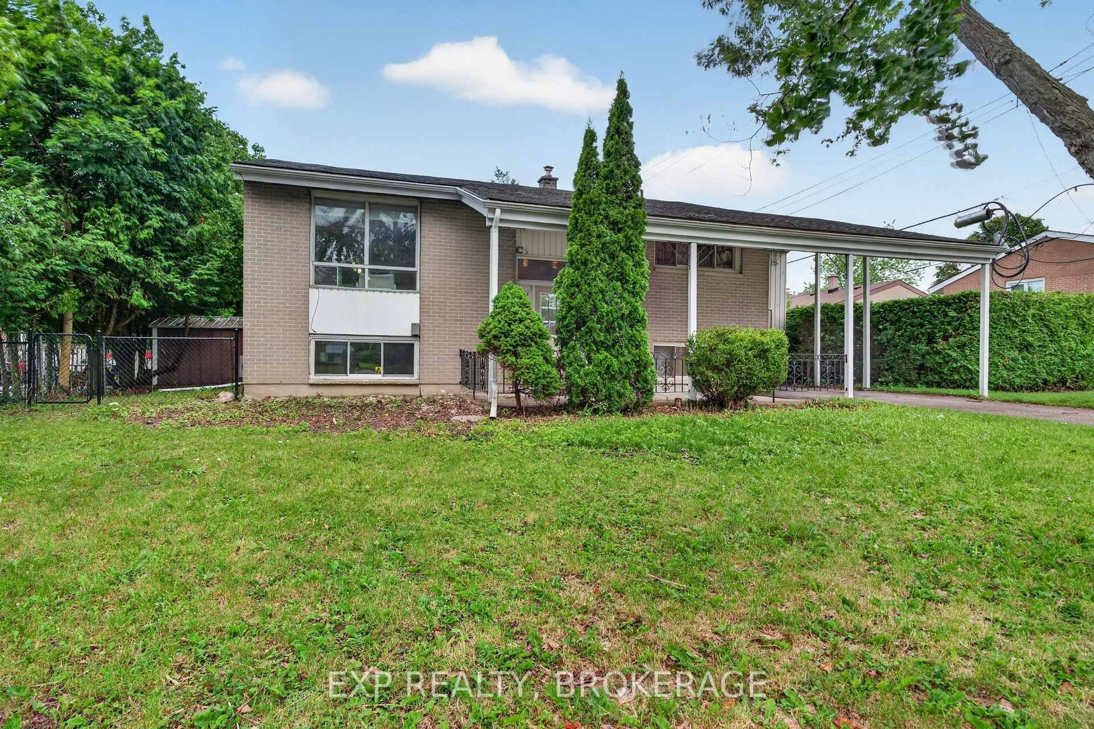 A pic from outside/outdoor area/front of a property/back of a property/a pic from drone, unknown for 11 PEMBER Pl, Kingston Ontario K7M 2P8