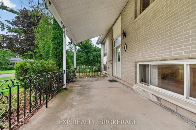 11 PEMBER Pl, Kingston 4