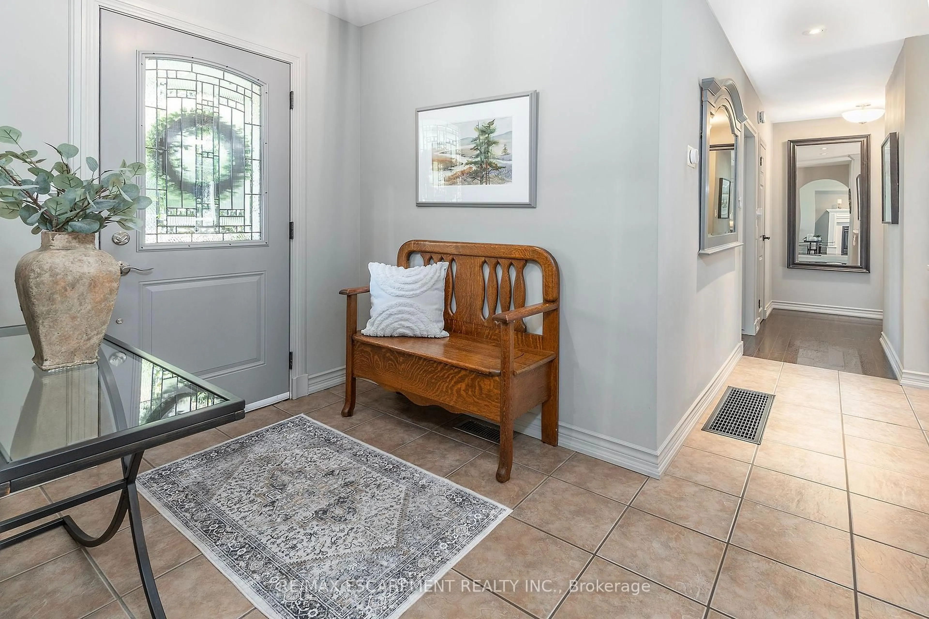 Indoor entryway for 66 Garden Ave, Hamilton Ontario L9G 2J5