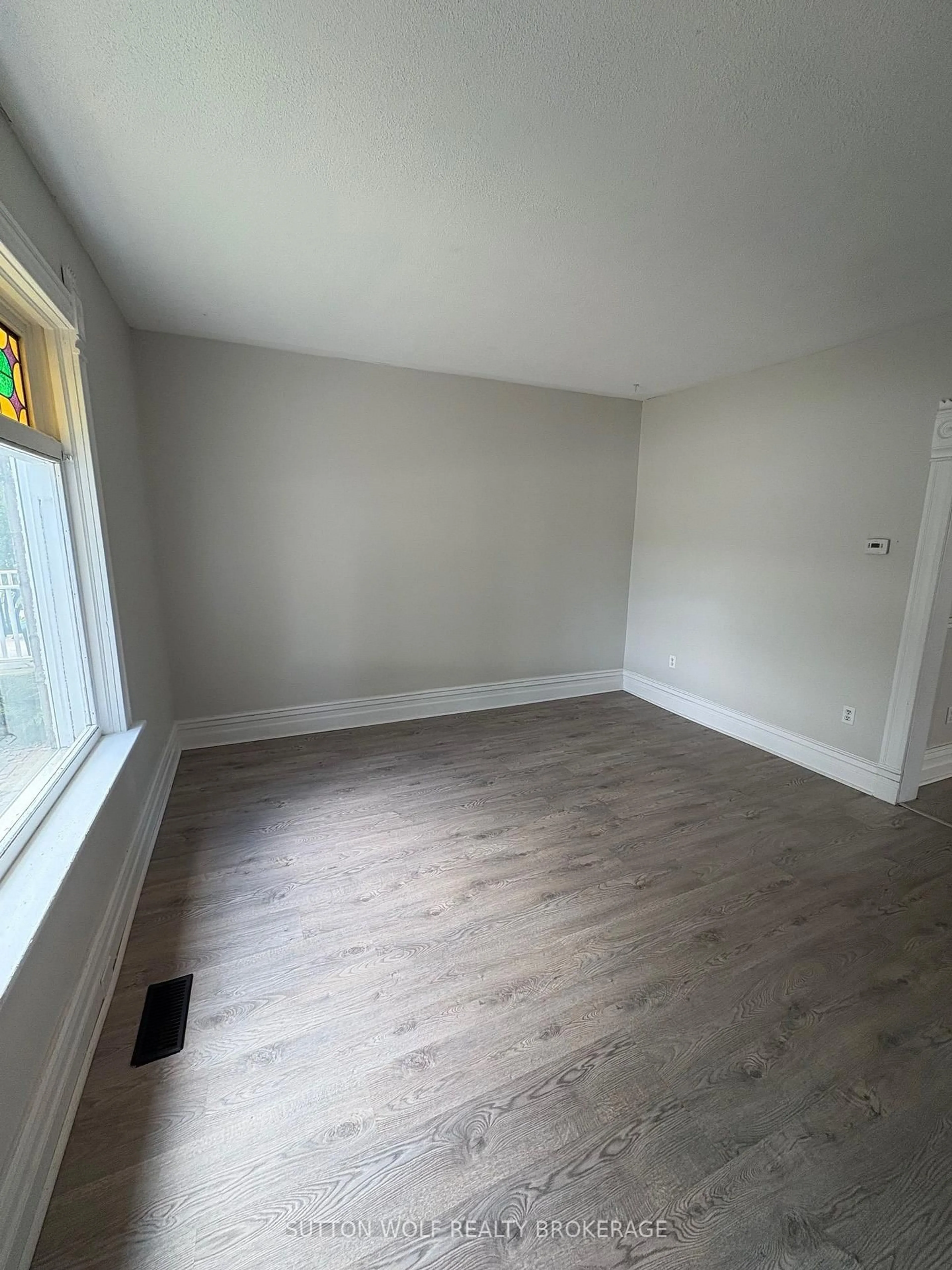 A pic of a room for 24 Colborne St, Strathroy-Caradoc Ontario N7G 2L9