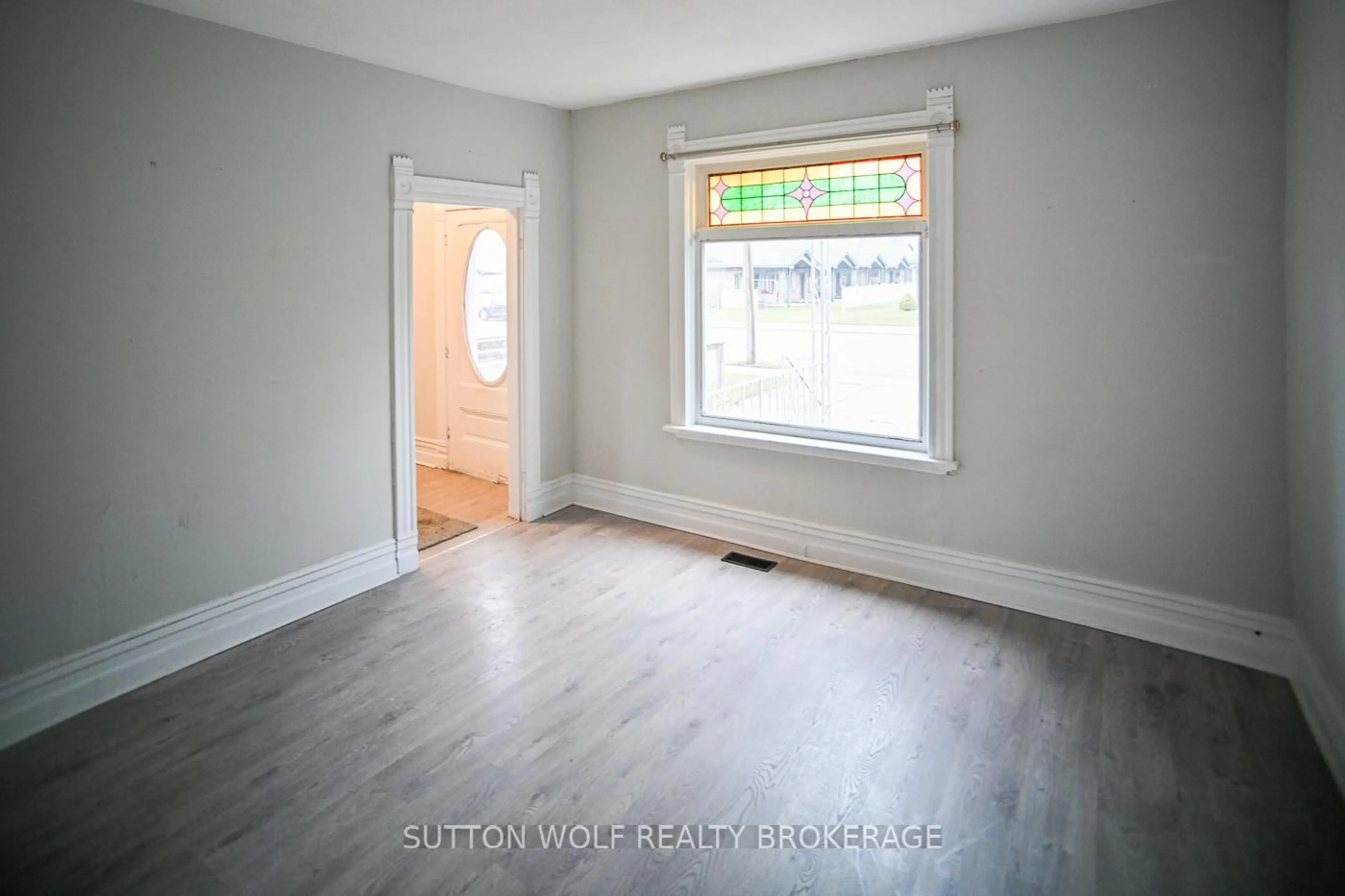 A pic of a room for 24 Colborne St, Strathroy-Caradoc Ontario N7G 2L9