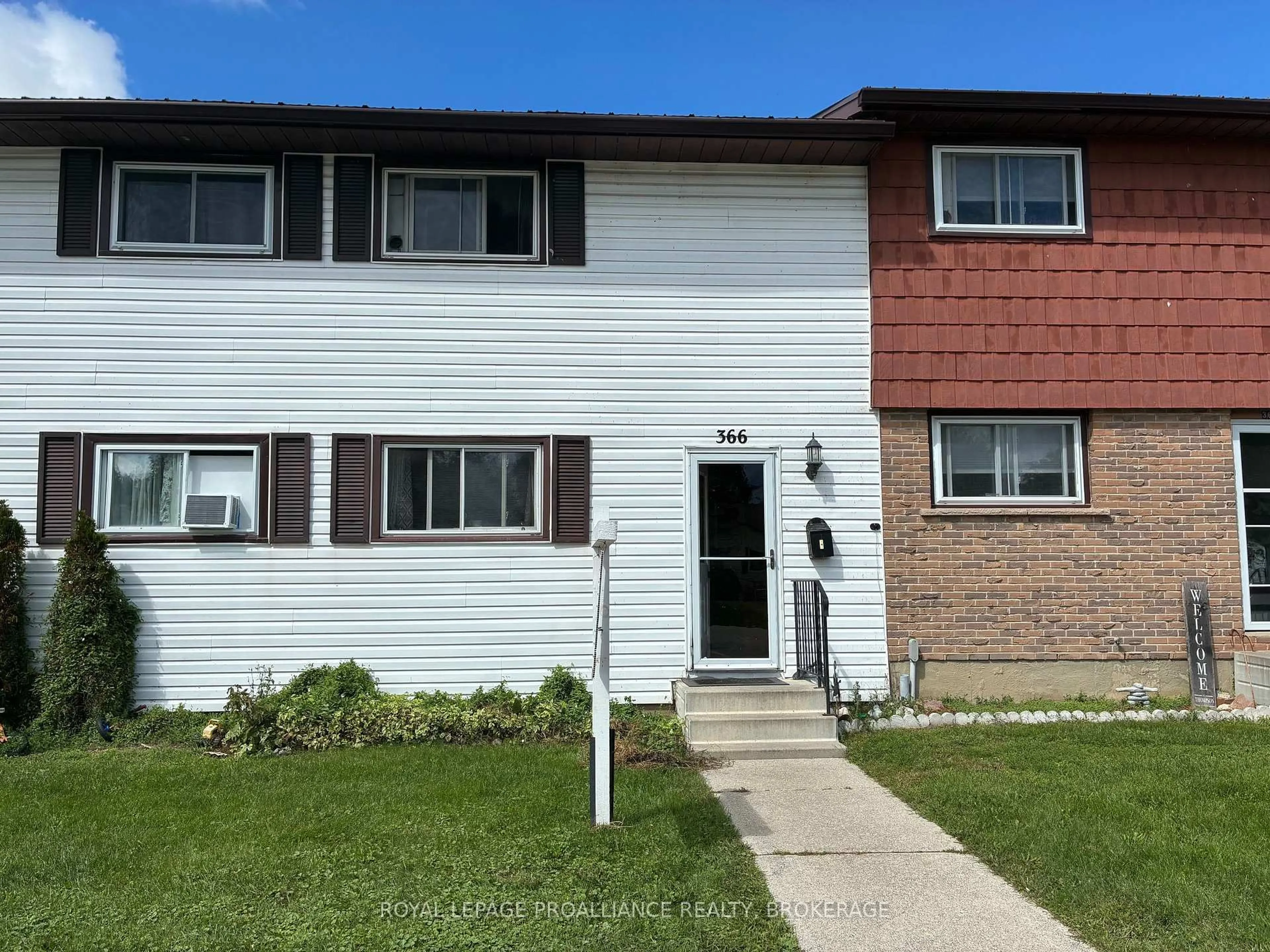 Home with vinyl exterior material, street for 366 Forsyth St #23, Gananoque Ontario K7G 2Y1