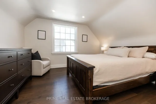 8 Pine St, St. Thomas 4
