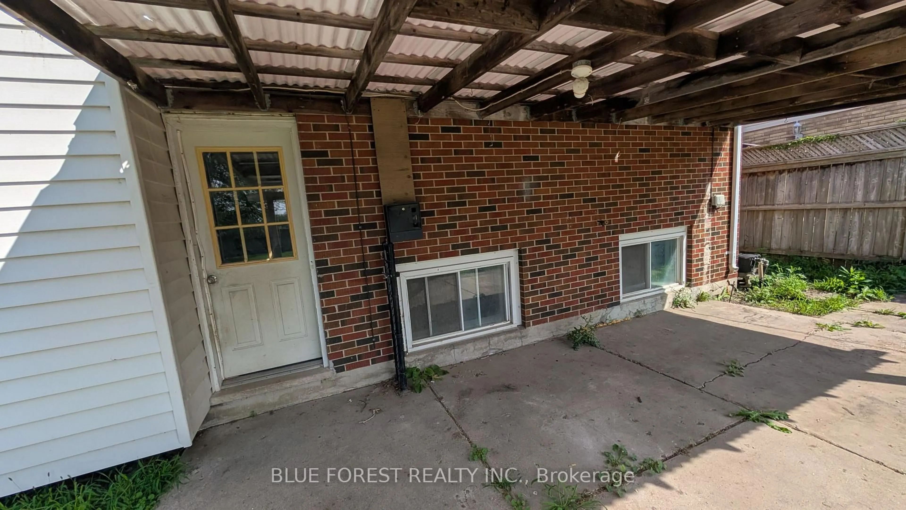 Patio, unknown for 109 Langton Rd, London East Ontario N5V 2L9