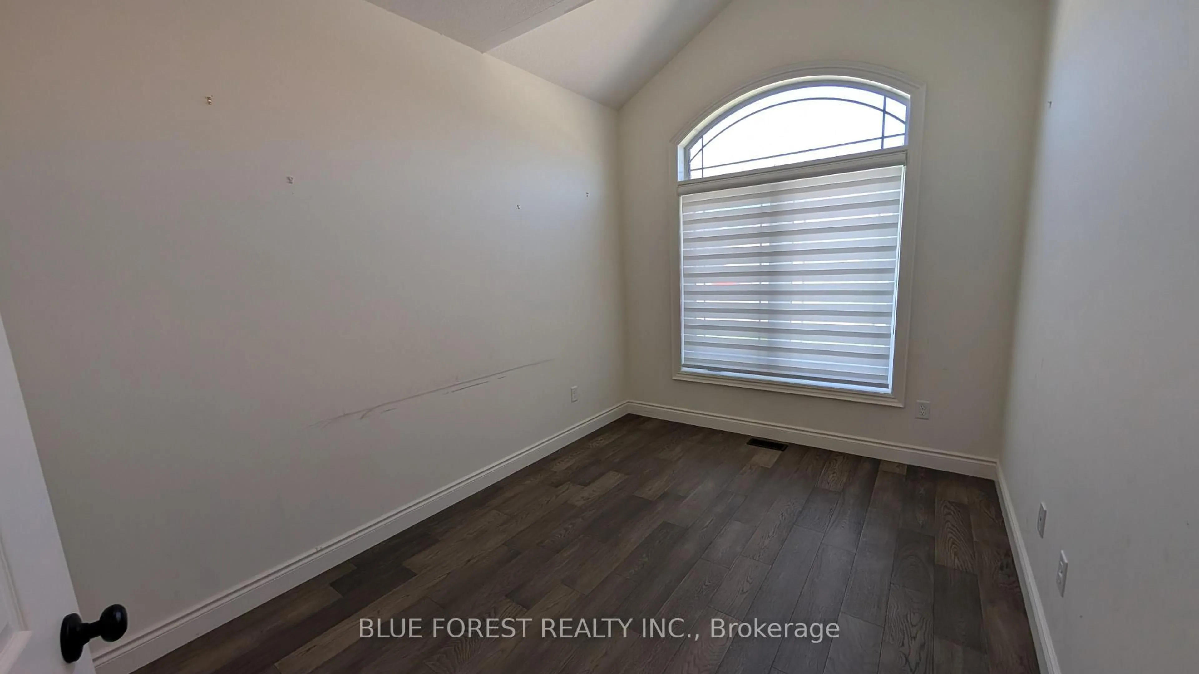A pic of a room for 30 Thames Springs Cres, Zorra Ontario N0M 2M0