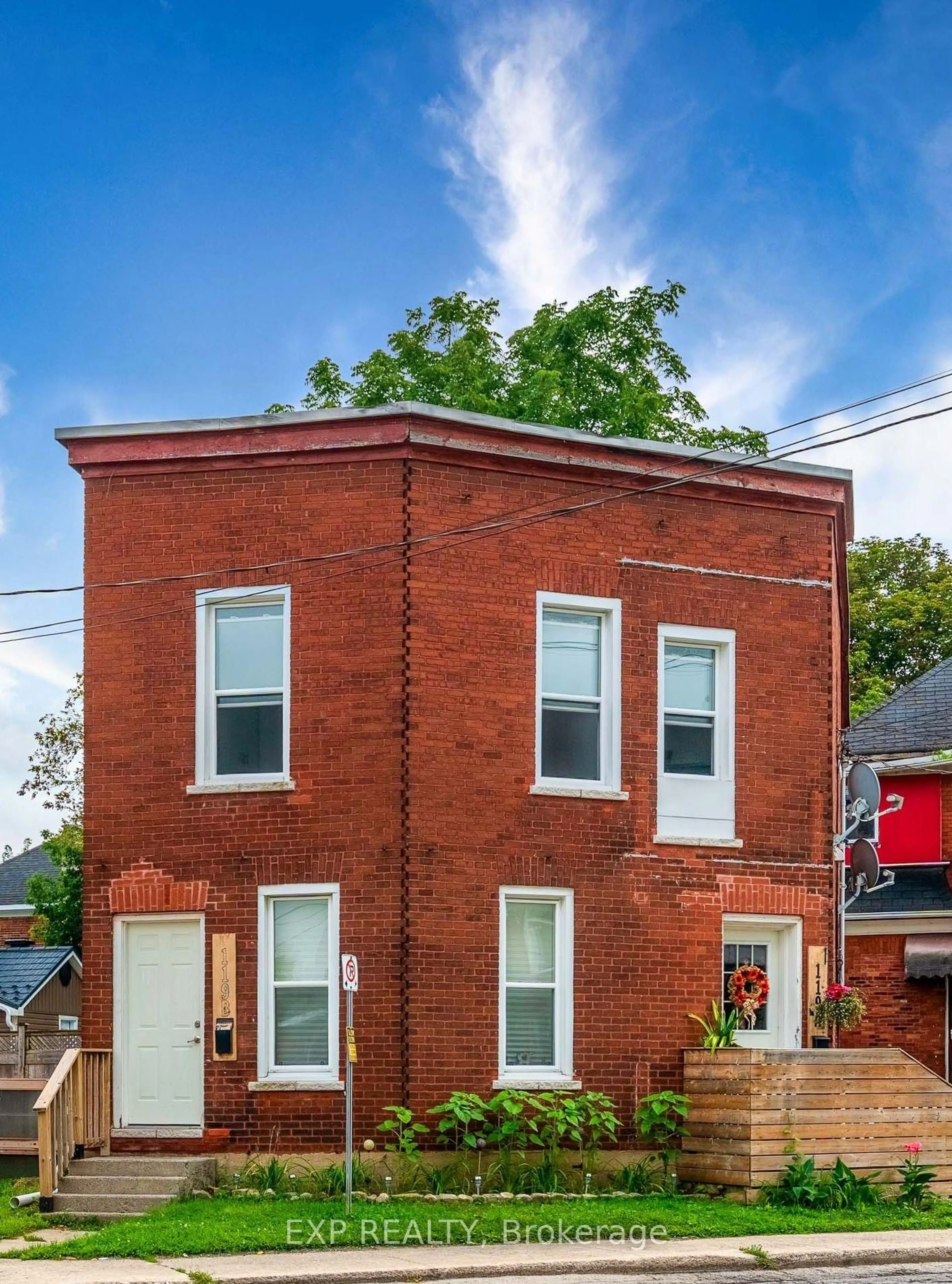Home with brick exterior material, street for 119 Beckwith St, Smiths Falls Ontario K7A 2C4