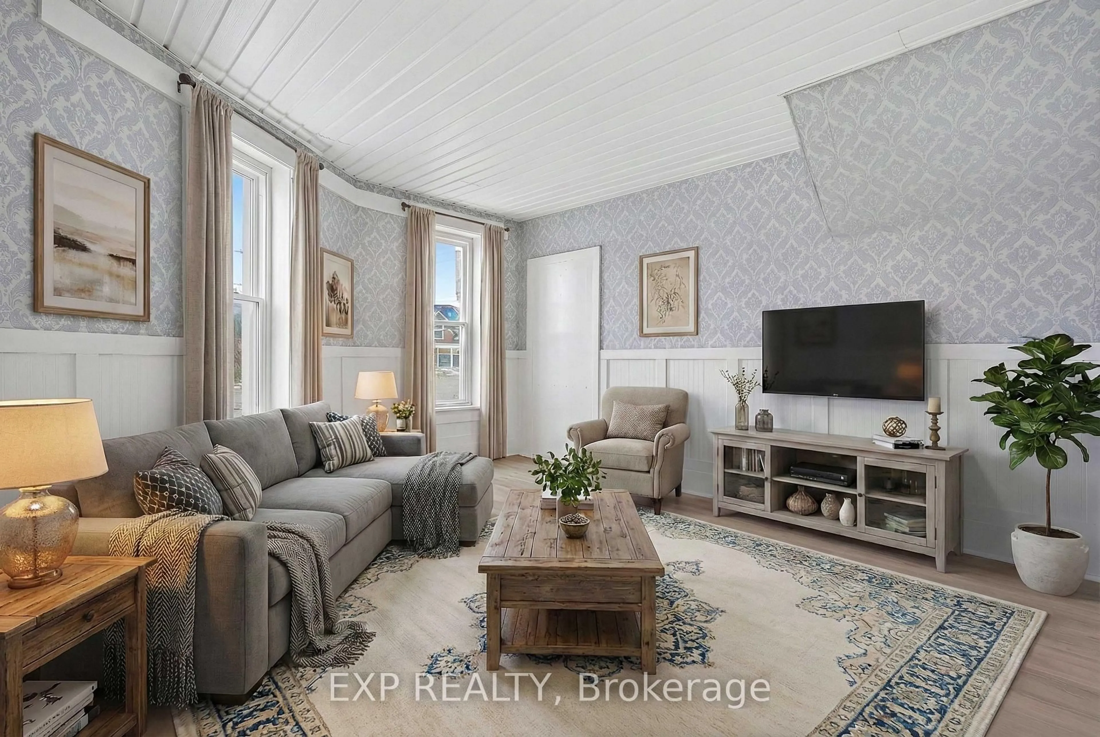 Living room with furniture, unknown for 119 Beckwith St, Smiths Falls Ontario K7A 2C4