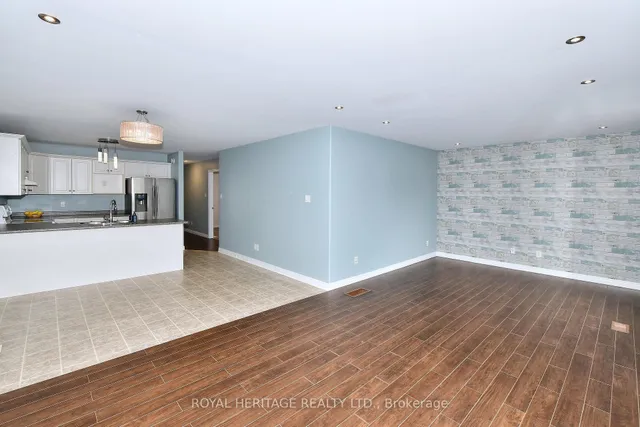 358 Middlefield Rd, Peterborough 4