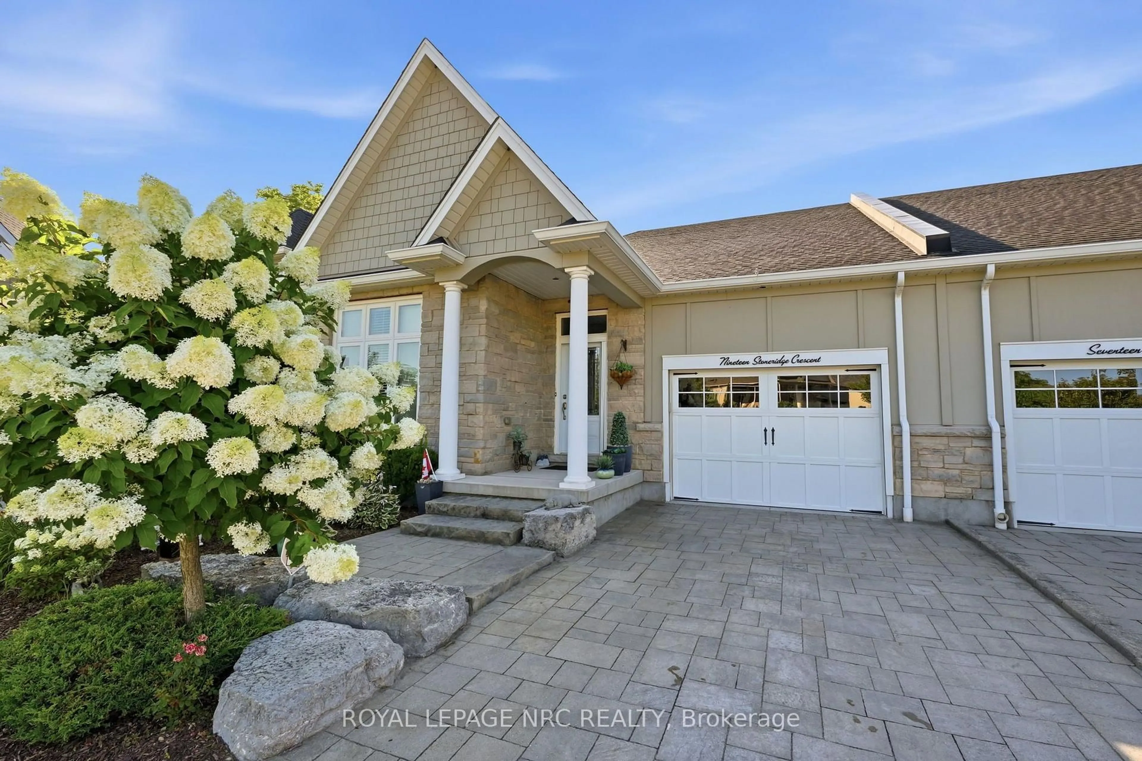 Unknown for 19 Stoneridge Cres, Niagara-on-the-Lake Ontario L0S 1J1
