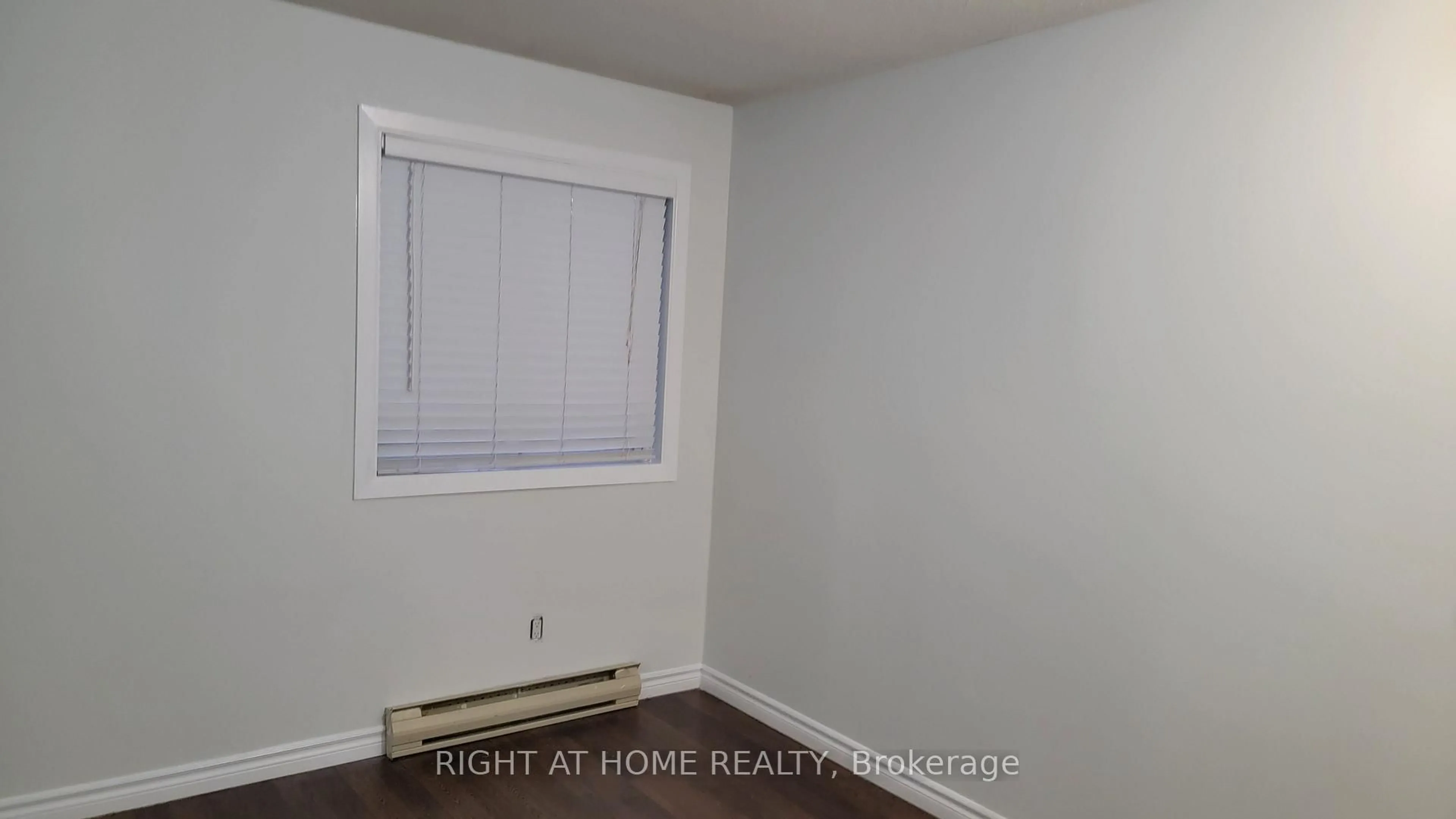 A pic of a room for 733 Deveron Cres #108, London South Ontario N5Z 4X7