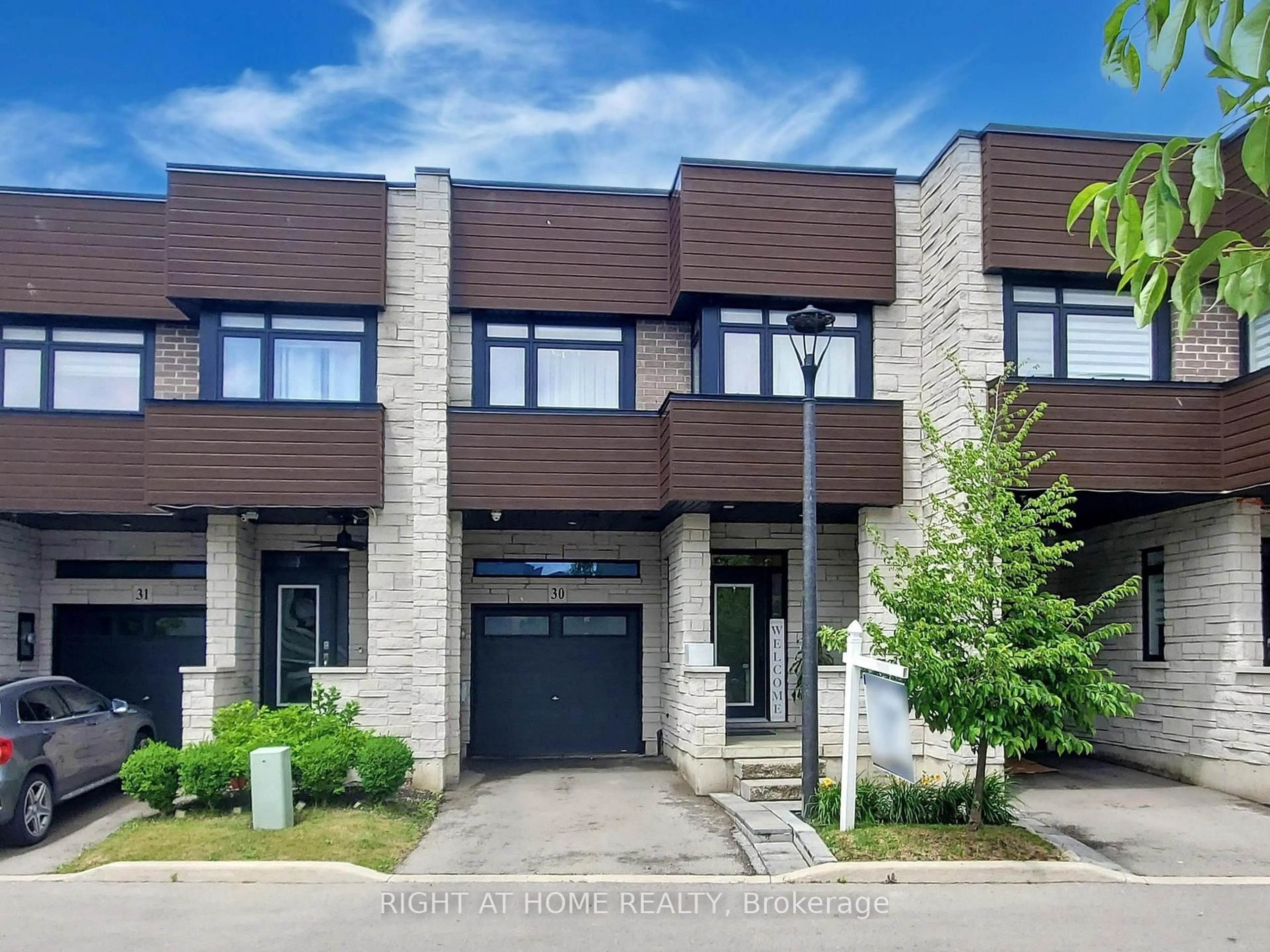 Home with brick exterior material, street for 35 Midhurst Hts #30, Hamilton Ontario L8J 0K9