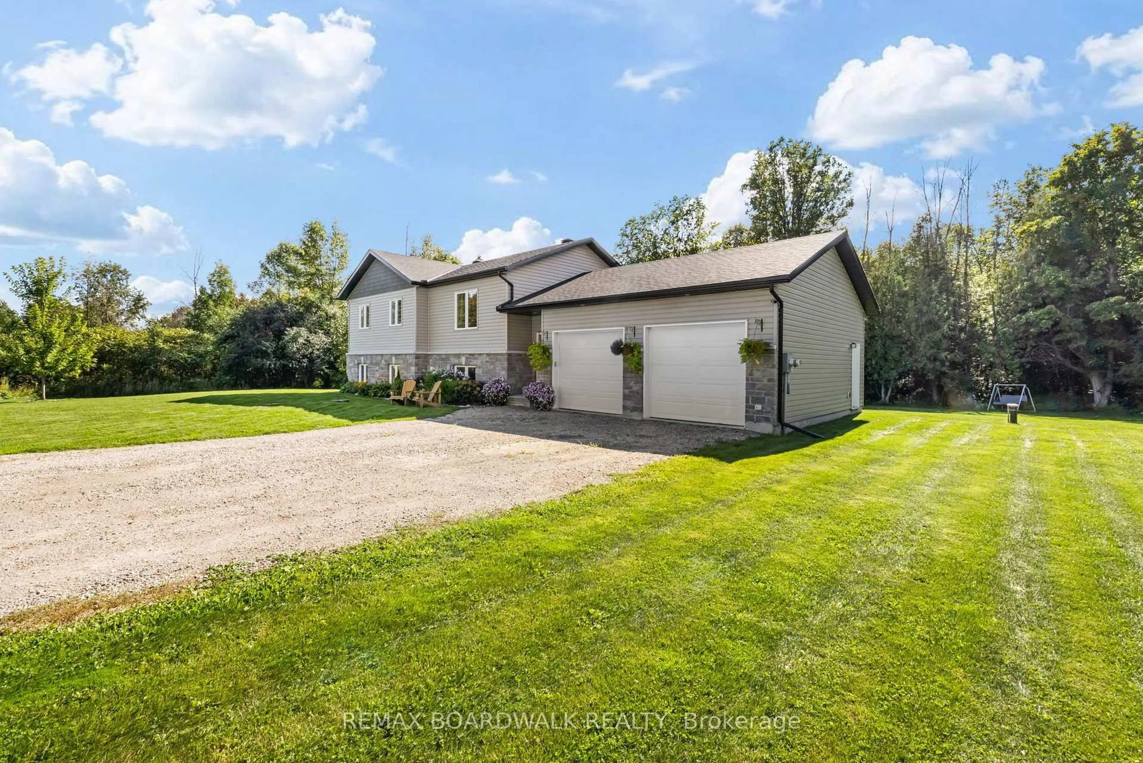 A pic from outside/outdoor area/front of a property/back of a property/a pic from drone, street for 1271 Drummond School Rd, Perth Ontario K7H 0K5