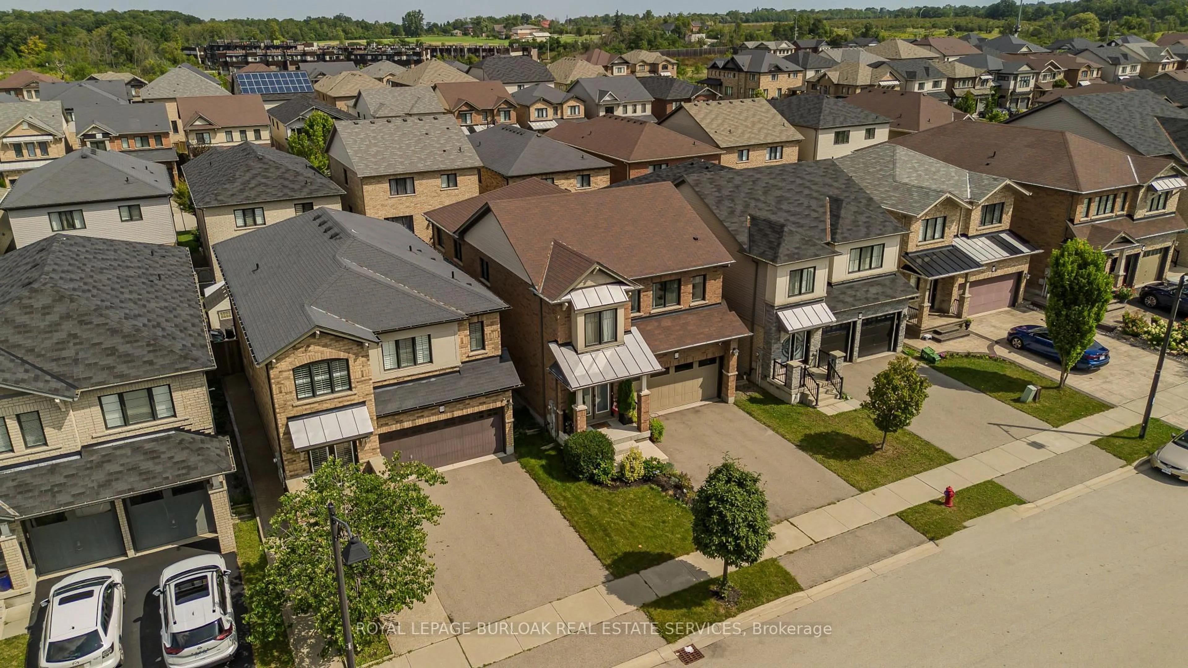 A pic from outside/outdoor area/front of a property/back of a property/a pic from drone, street for 23 West Glen Ave, Hamilton Ontario L8J 0H9