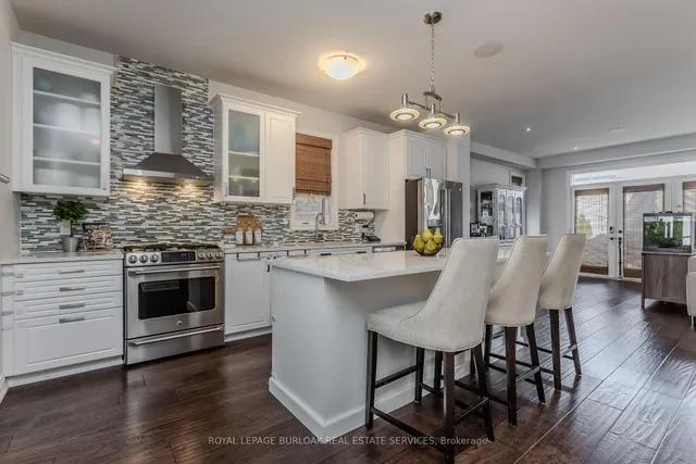 23 West Glen Ave, Hamilton 3