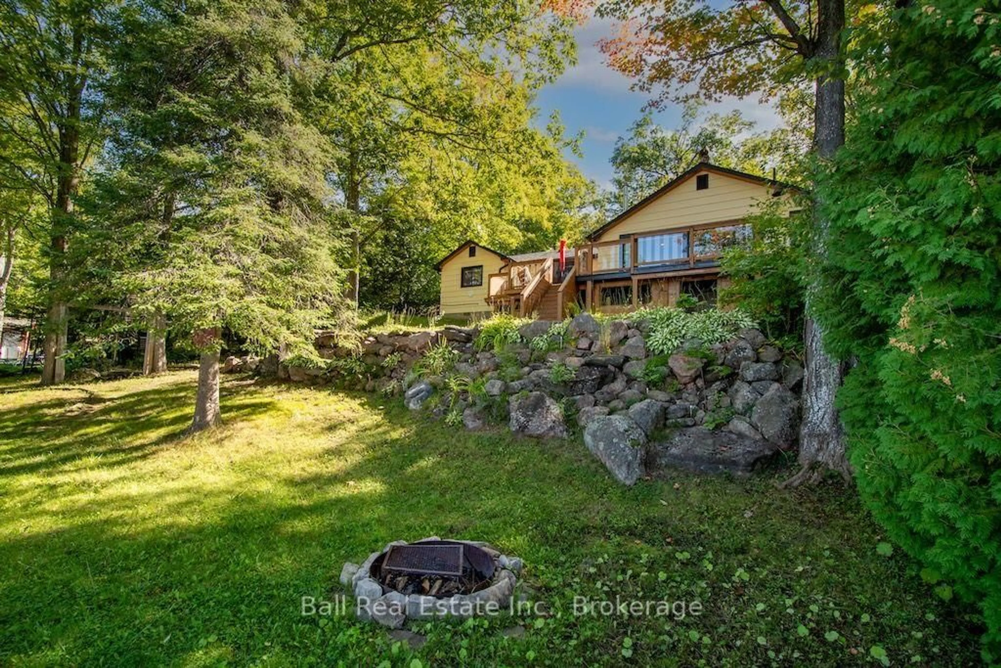 A pic from outside/outdoor area/front of a property/back of a property/a pic from drone, water/lake/river/ocean view for 3272 Buckhorn Lane, Selwyn Ontario K0L 2H0