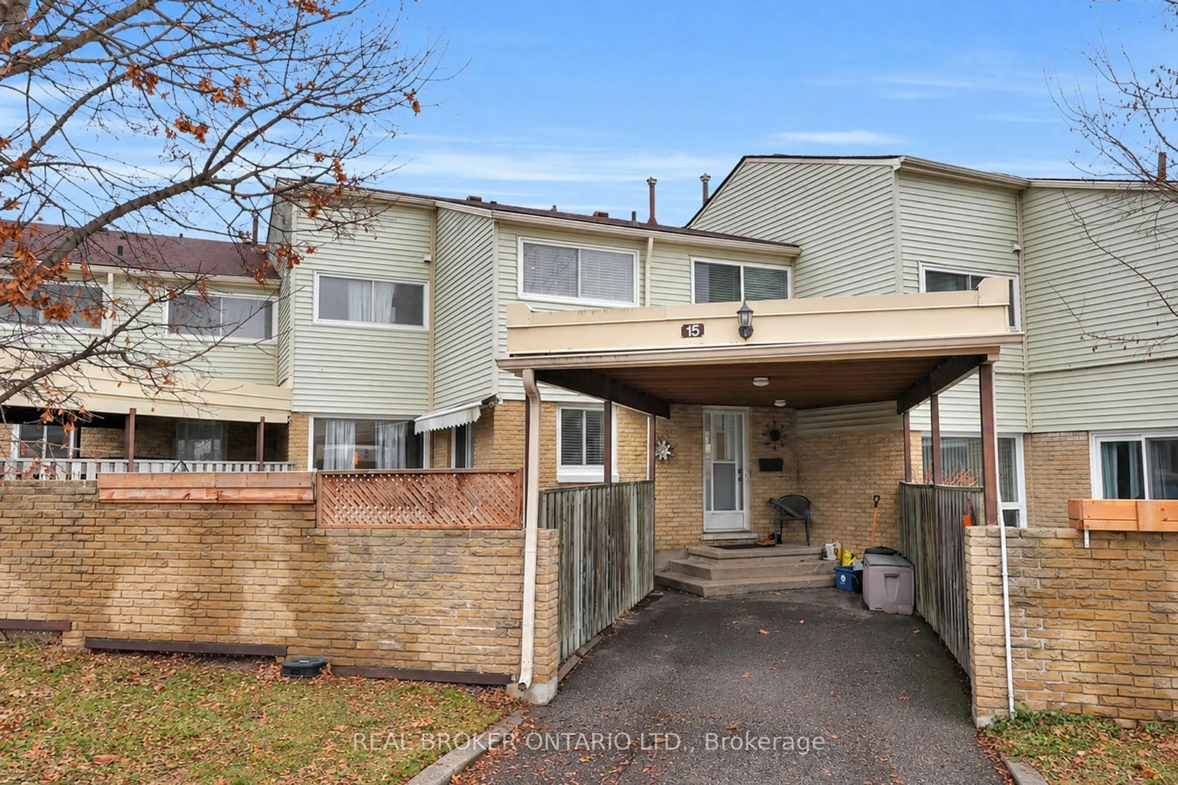 A pic from outside/outdoor area/front of a property/back of a property/a pic from drone, street for 415 Morgan Ave #15, Kitchener Ontario N2A 2V6