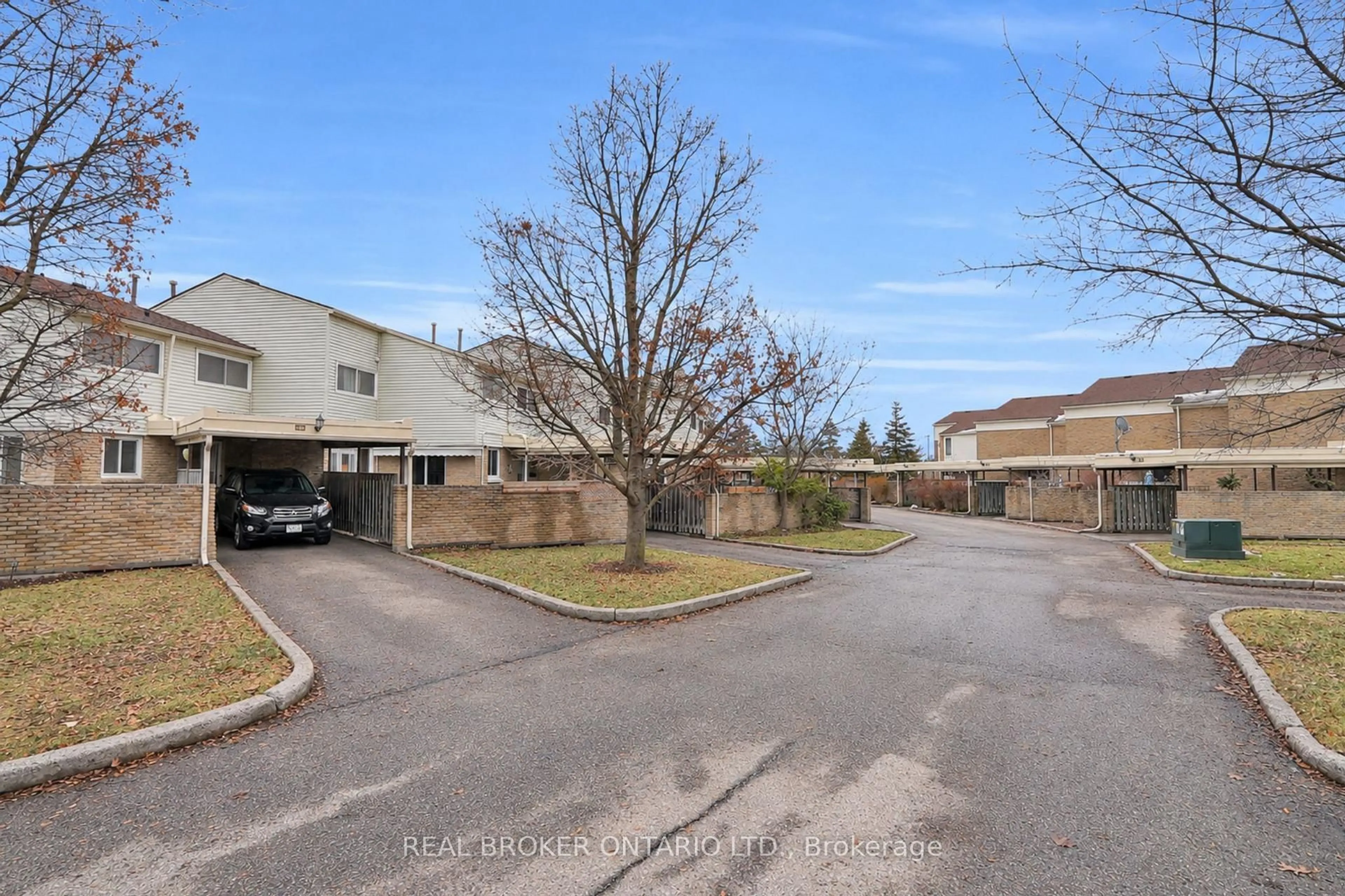 A pic from outside/outdoor area/front of a property/back of a property/a pic from drone, street for 415 Morgan Ave #15, Kitchener Ontario N2A 2V6