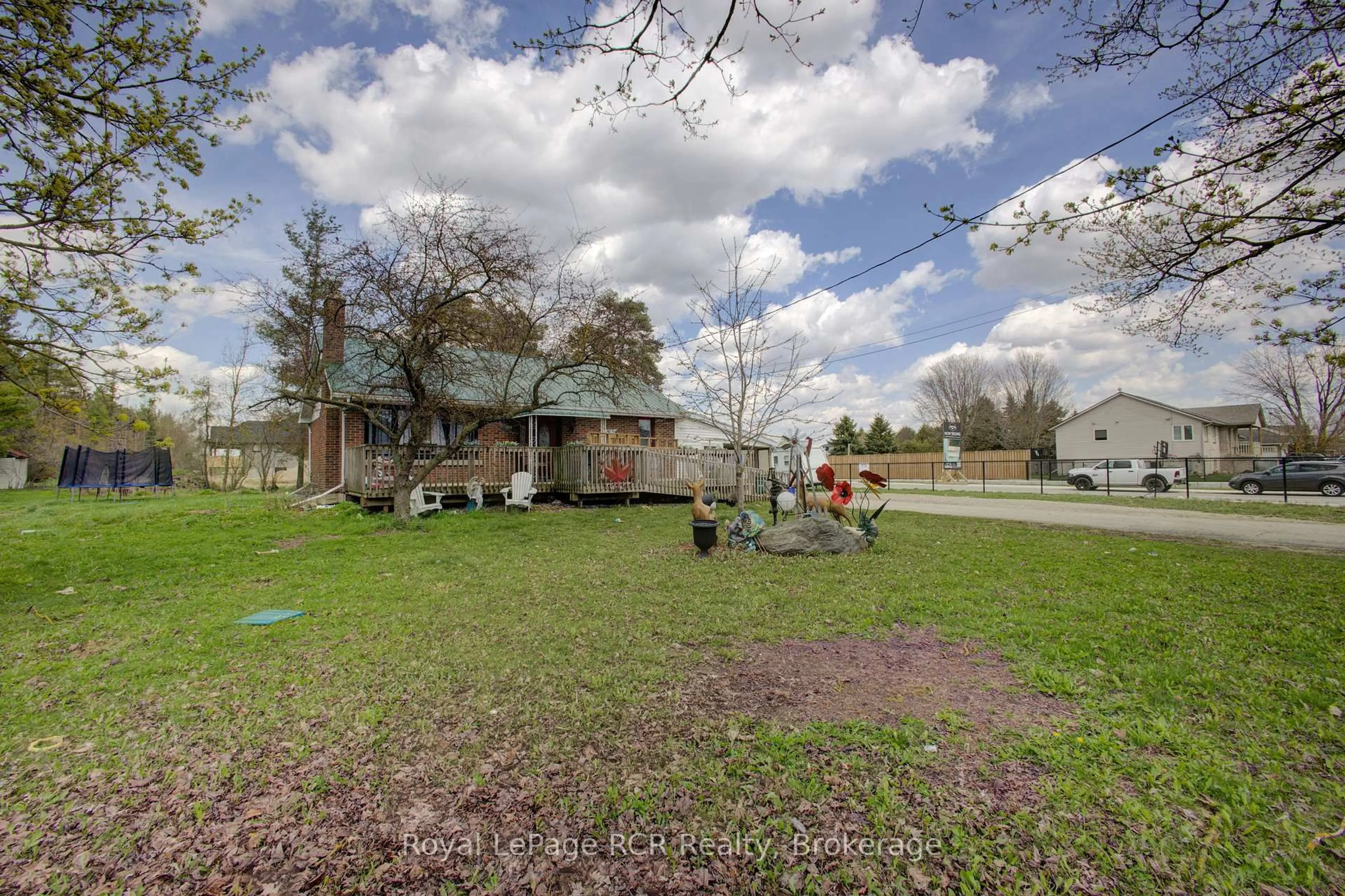 A pic from outside/outdoor area/front of a property/back of a property/a pic from drone, unknown for 460 Domville St, Wellington North Ontario N0G 1A0