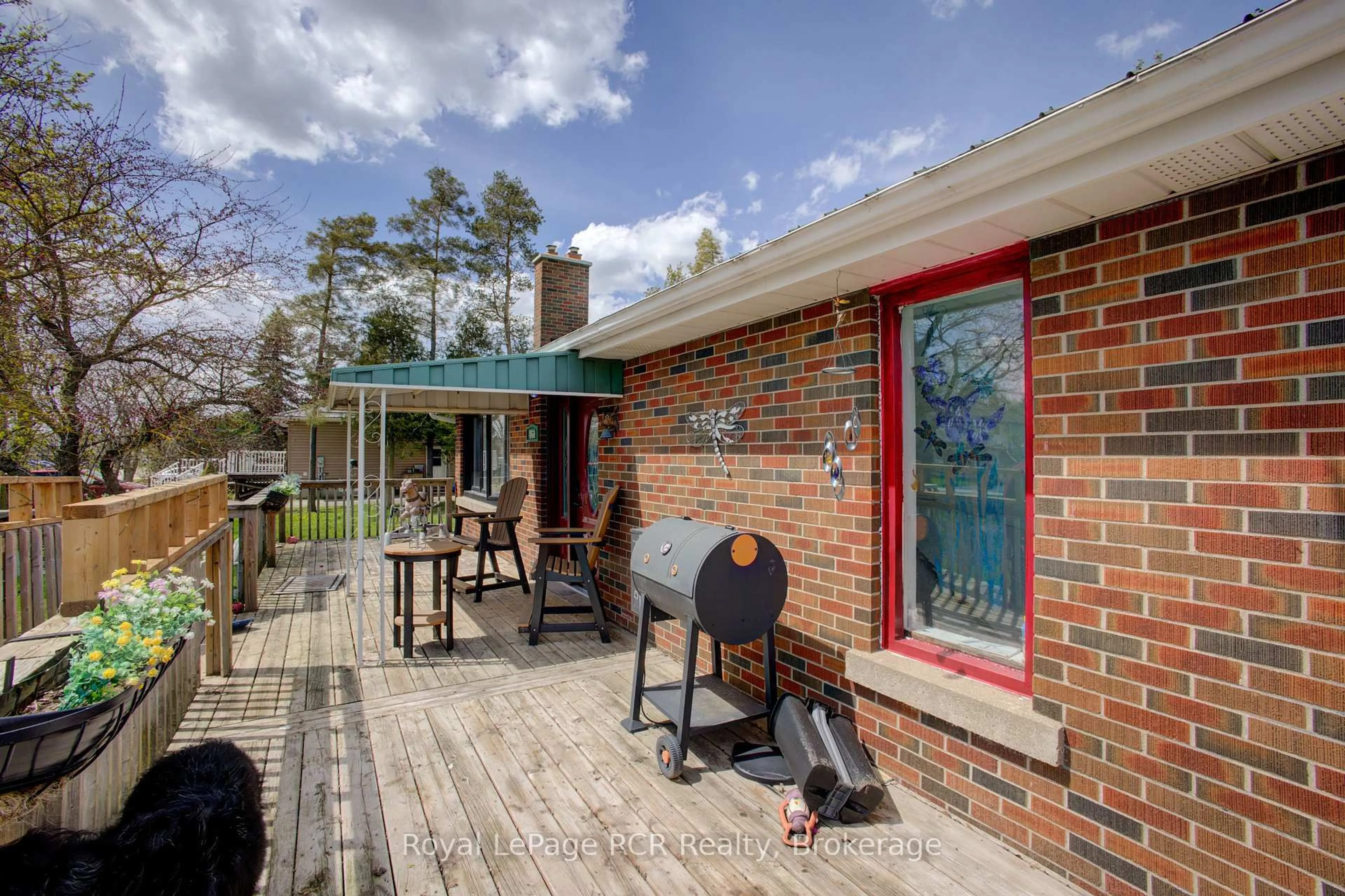 Patio, street for 460 Domville St, Wellington North Ontario N0G 1A0