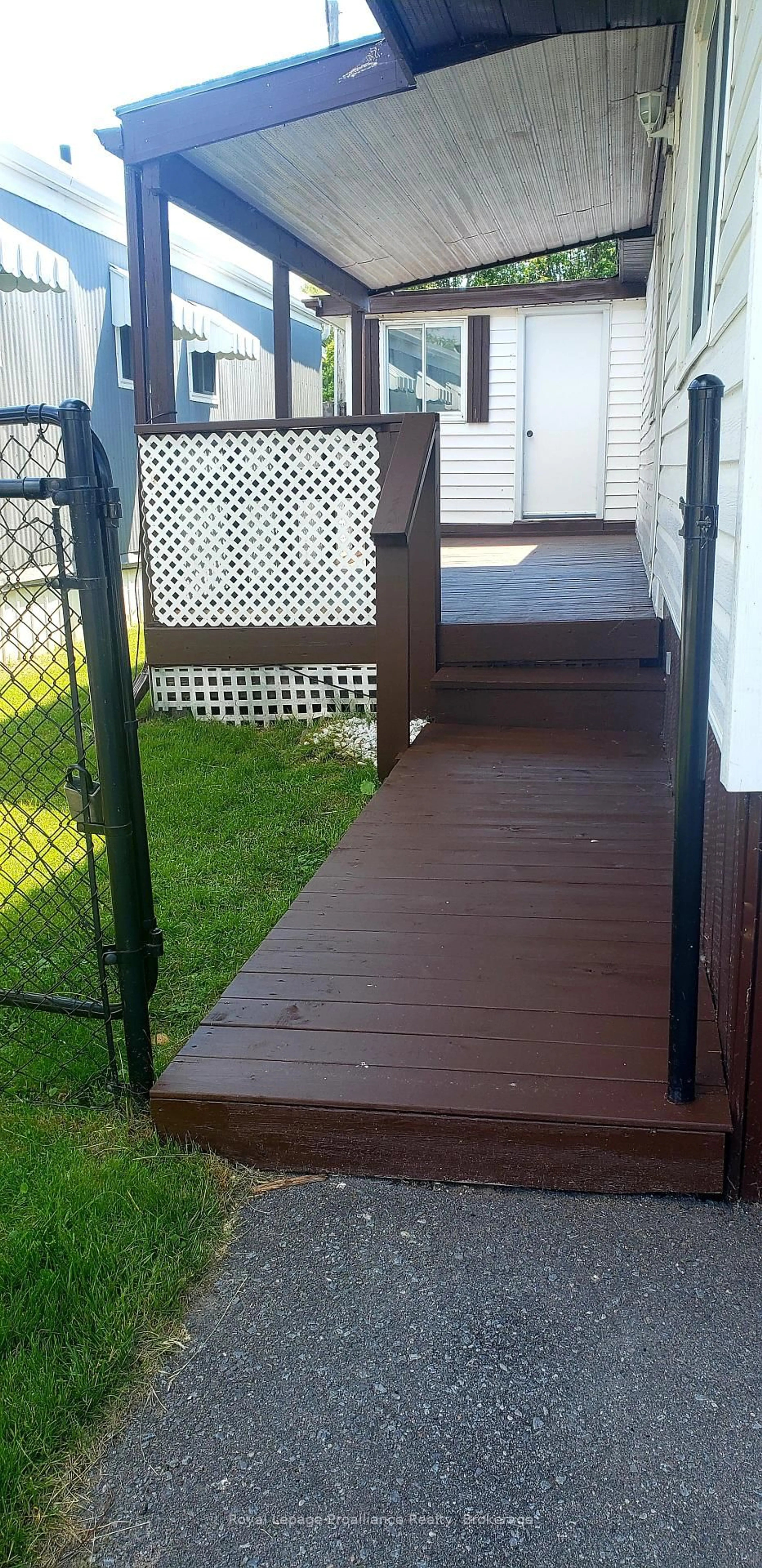 Patio, street for 311 Dundas St #47, Quinte West Ontario K8V 3E5