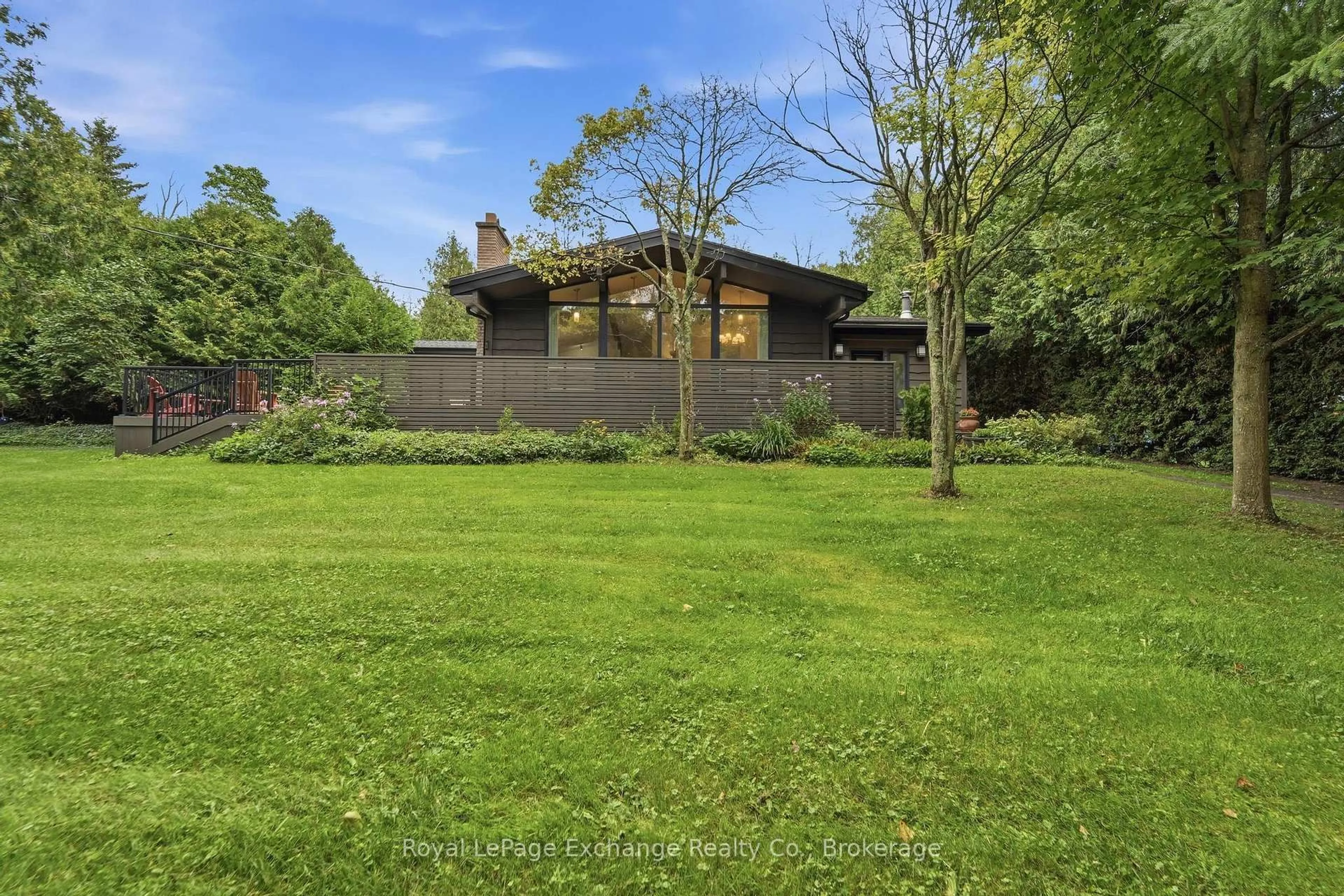 A pic from outside/outdoor area/front of a property/back of a property/a pic from drone, unknown for 243 Victoria St, Kincardine Ontario N0G 2T0