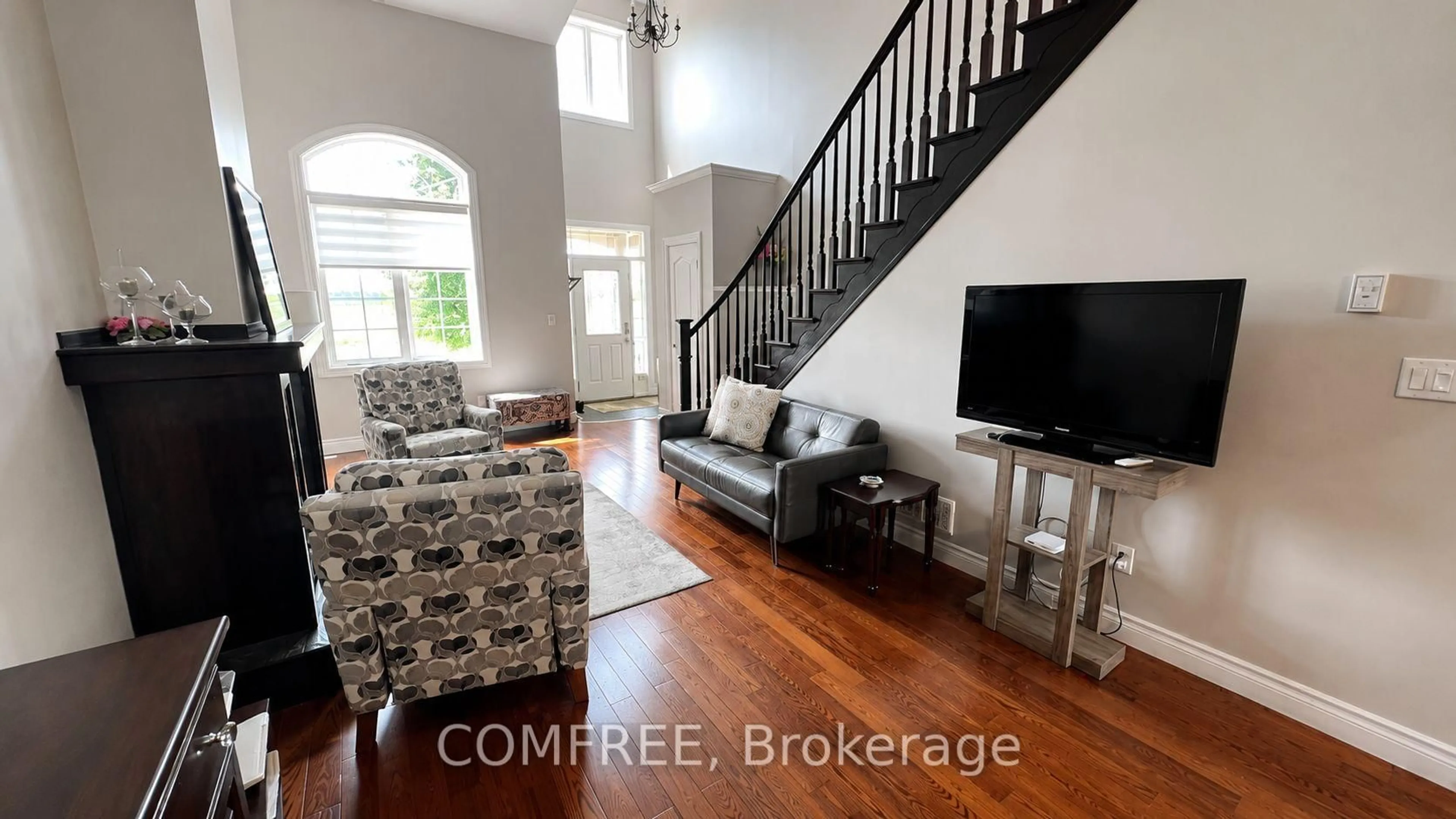 Living room with furniture, unknown for 3823 Turnberry Lane #14, Plympton-Wyoming Ontario N0N 1E0