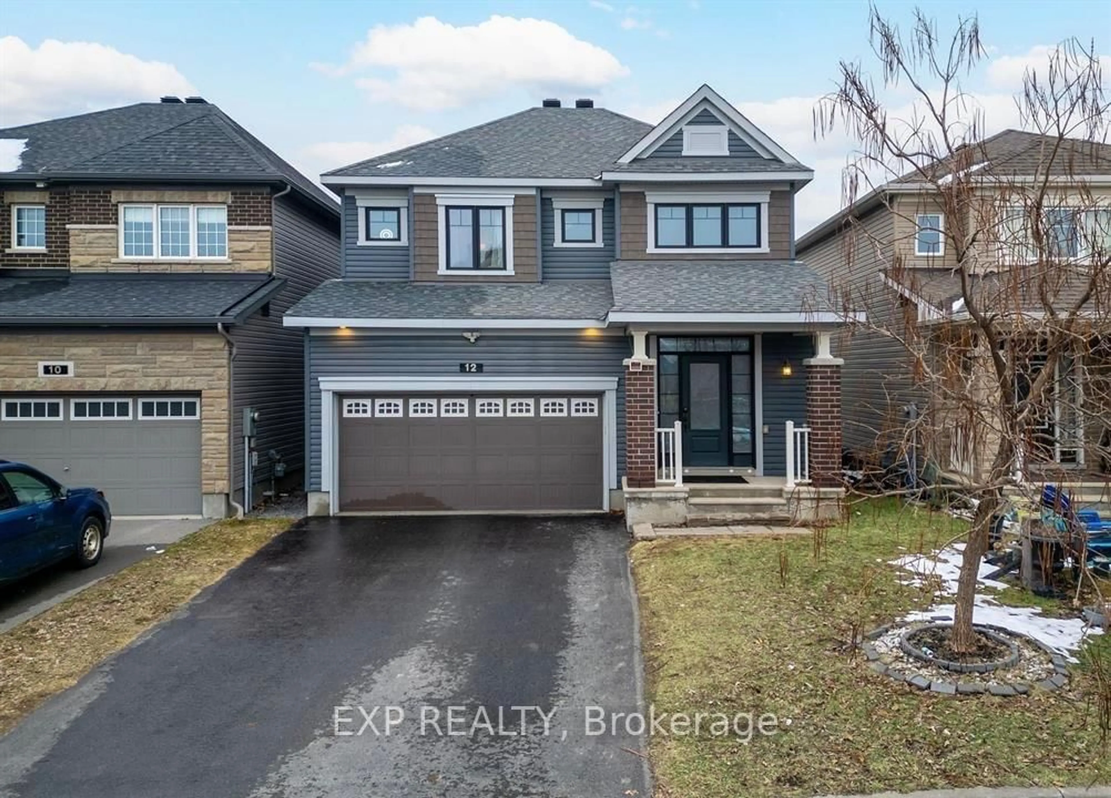 A pic from outside/outdoor area/front of a property/back of a property/a pic from drone, street for 12 Knockaderry Cres, Ottawa Ontario K2C 3H2