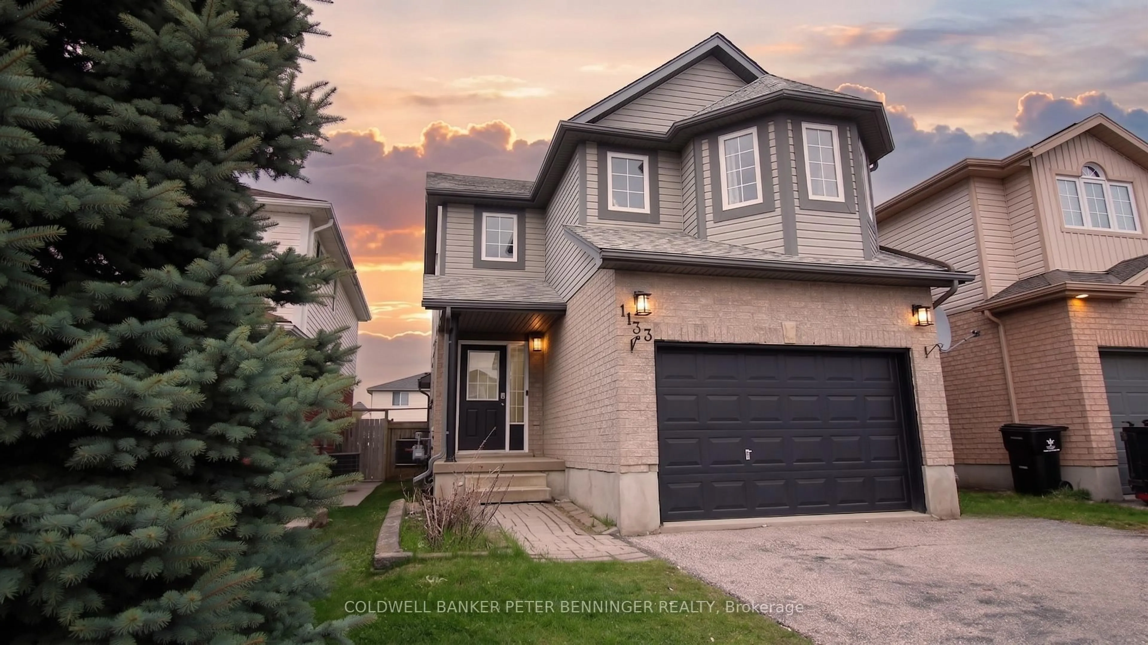 A pic from outside/outdoor area/front of a property/back of a property/a pic from drone, street for 1133 Copper Leaf Cres, Kitchener Ontario N2E 3W5