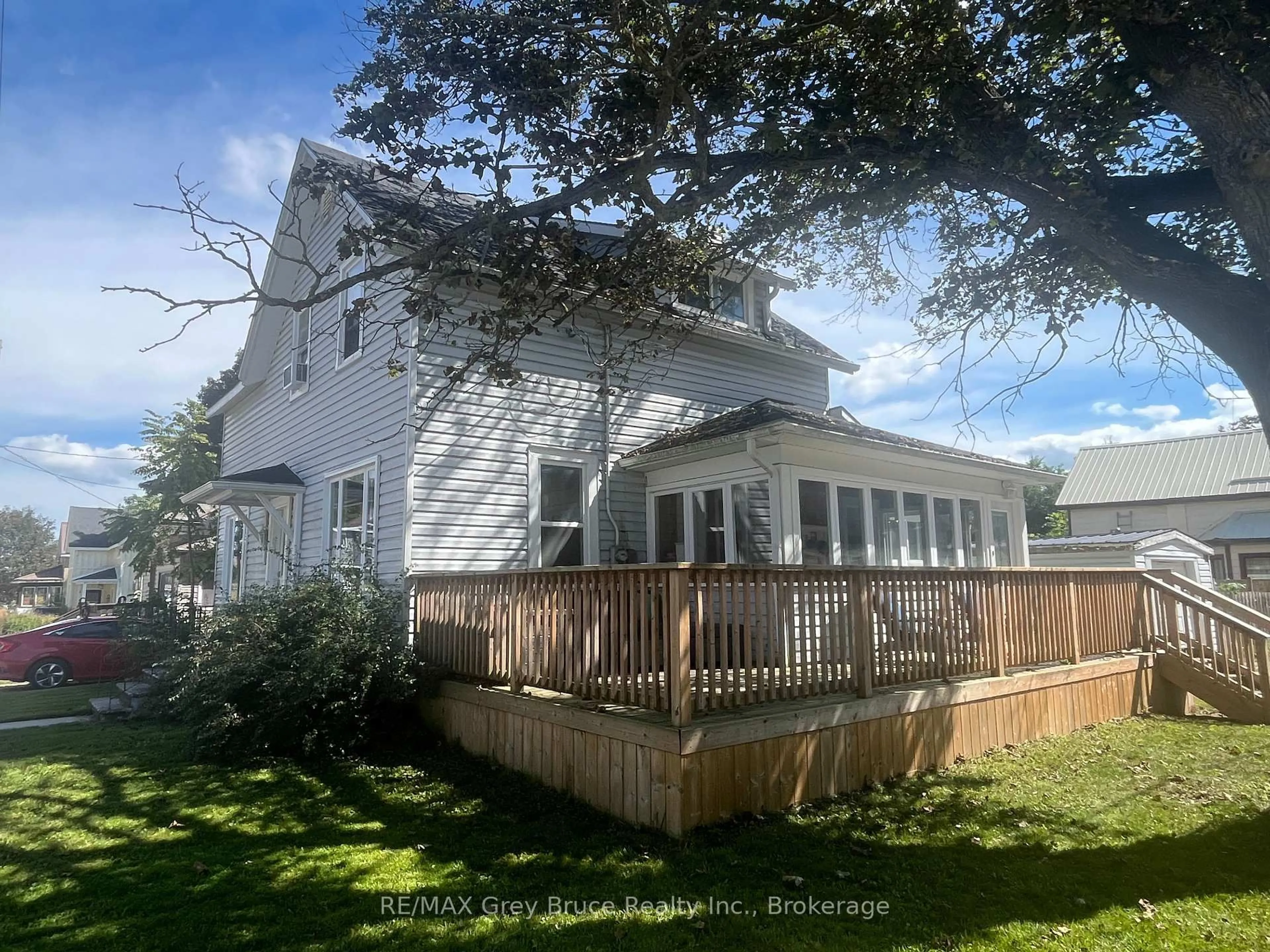 A pic from outside/outdoor area/front of a property/back of a property/a pic from drone, unknown for 35 5th St, Arran-Elderslie Ontario N0G 1L0