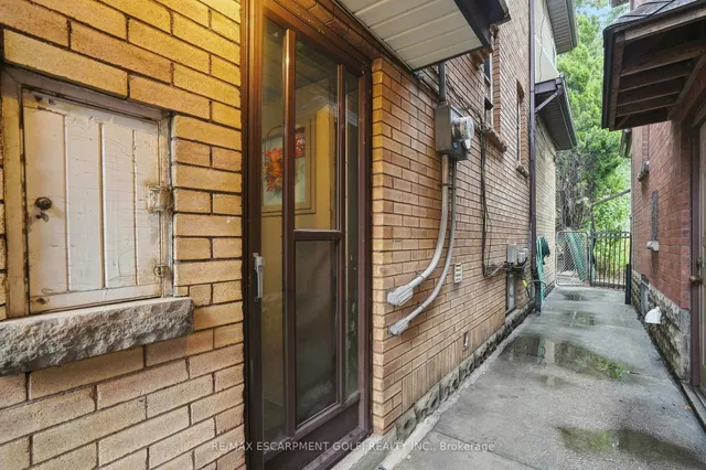 52 Kensington Ave, Hamilton 4