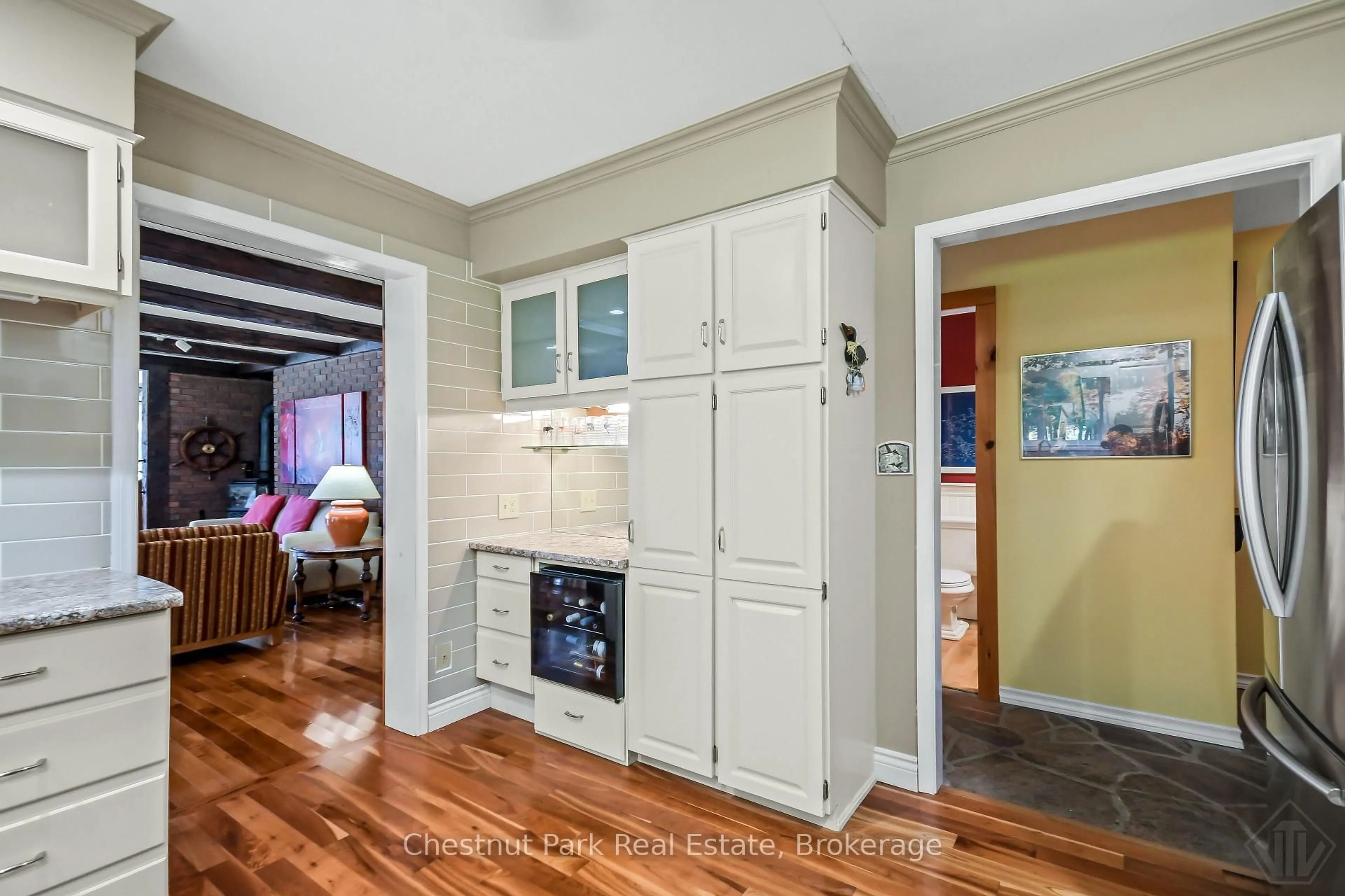 Open concept kitchen, unknown for 1019 Maplewood Rd, Bracebridge Ontario P1L 1W8