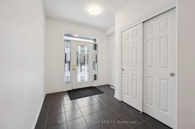 308 Freure Dr, Cambridge 4