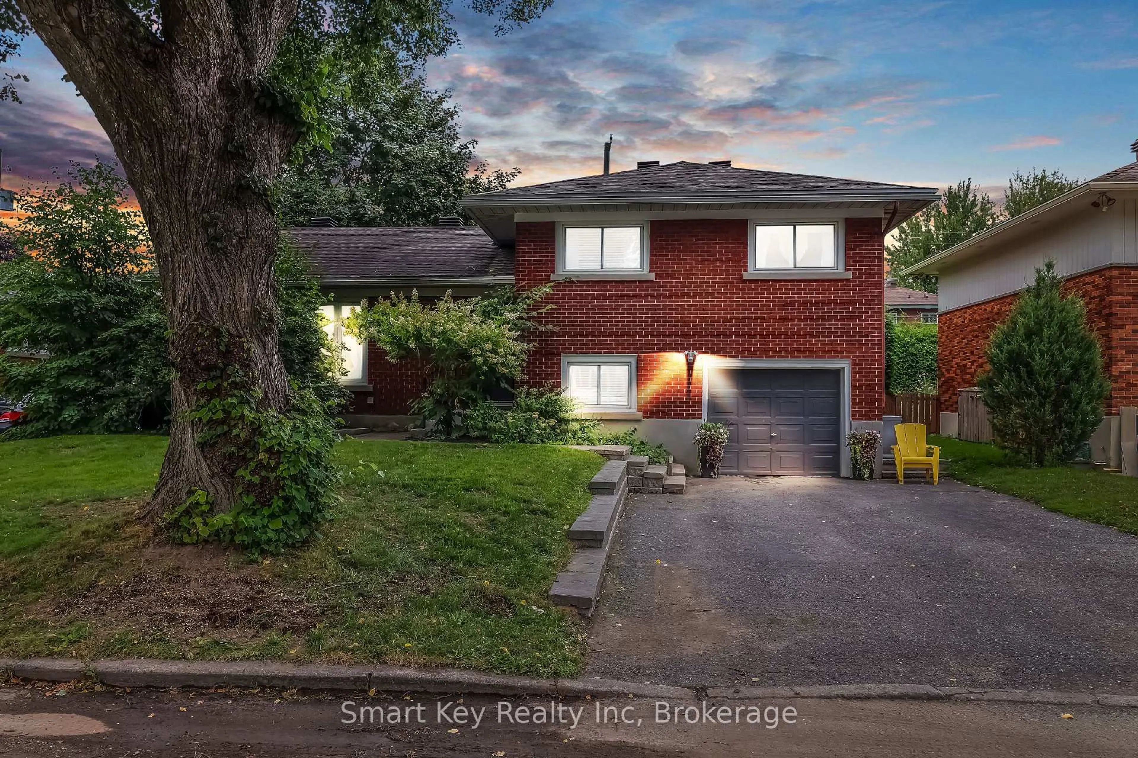 Home with brick exterior material, street for 1165 Cline Cres Cres, Ottawa Ontario K2C 2P3