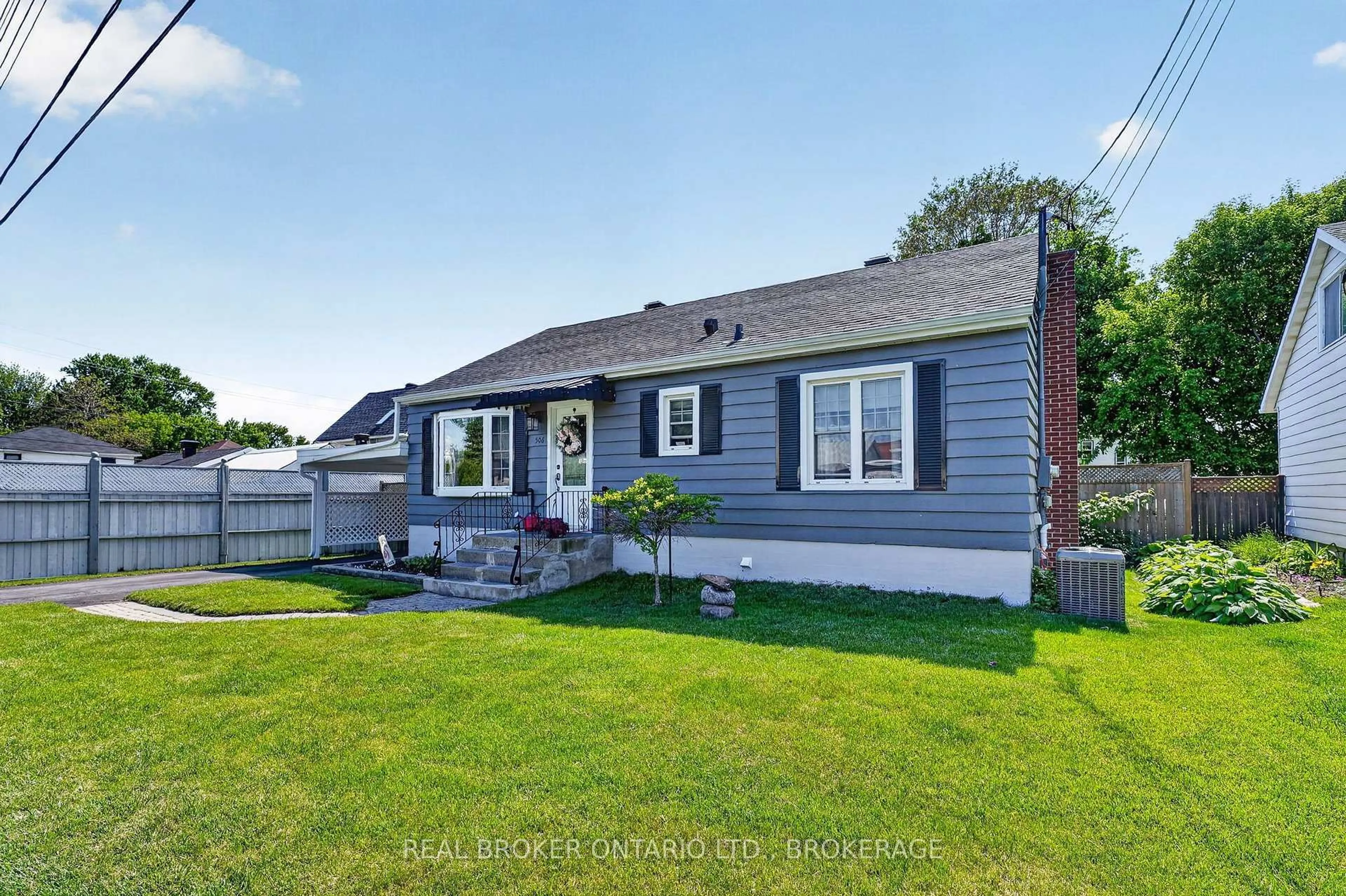 Home with vinyl exterior material, street for 506 Rivier Pl, Cornwall Ontario K6J 4B2